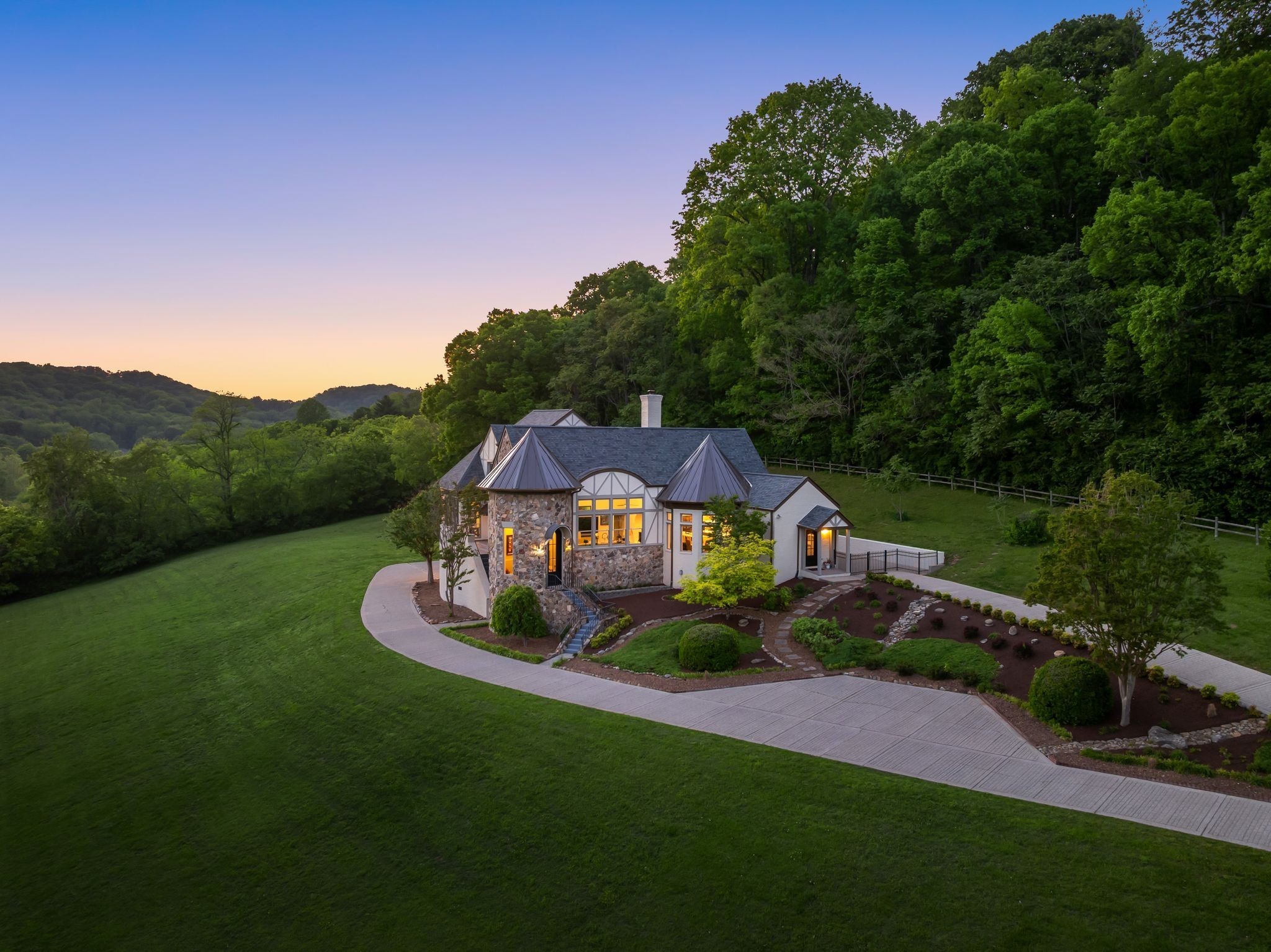 1026 Holly Tree Gap Rd