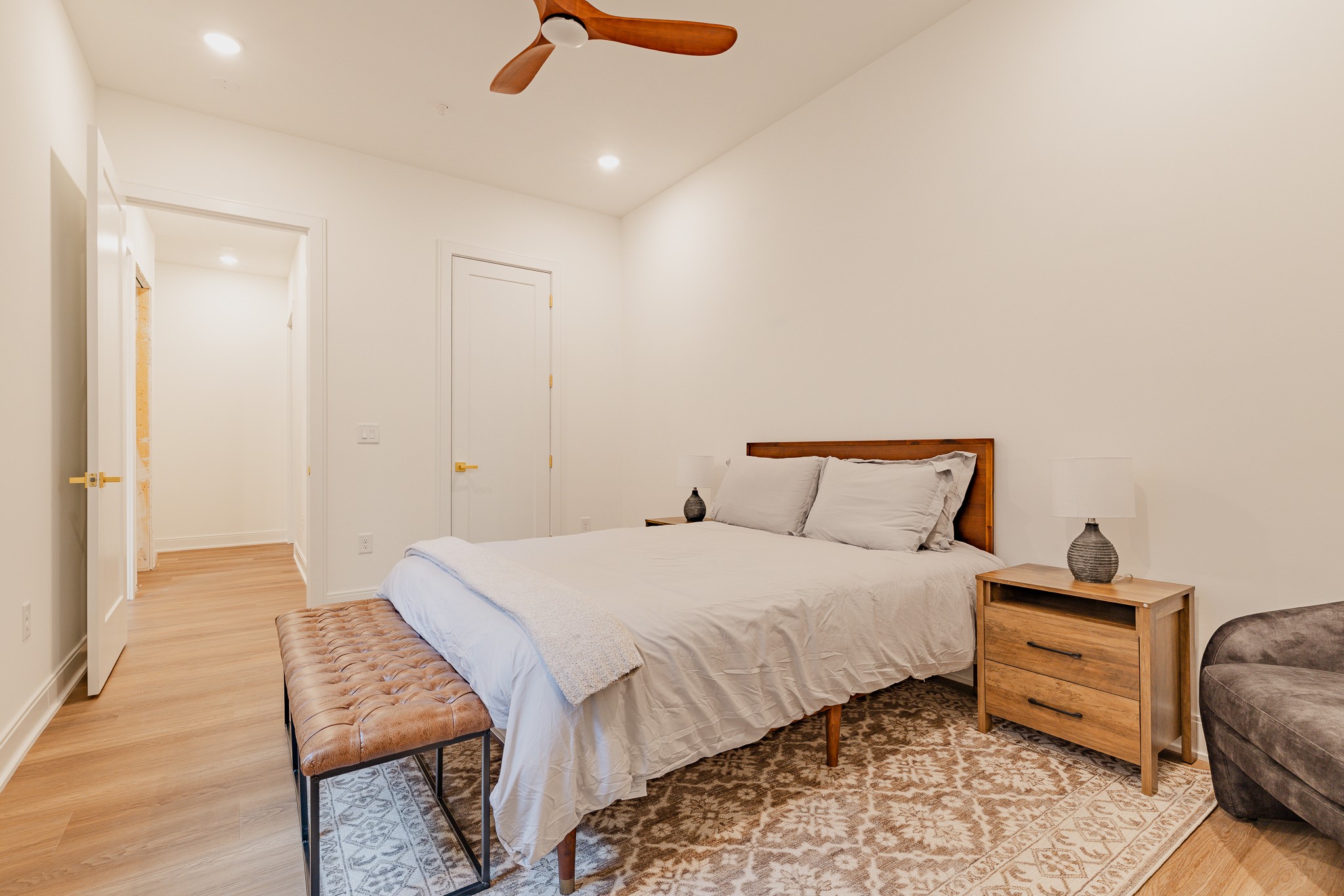 3509 Charlotte Ave, W Unit: 102