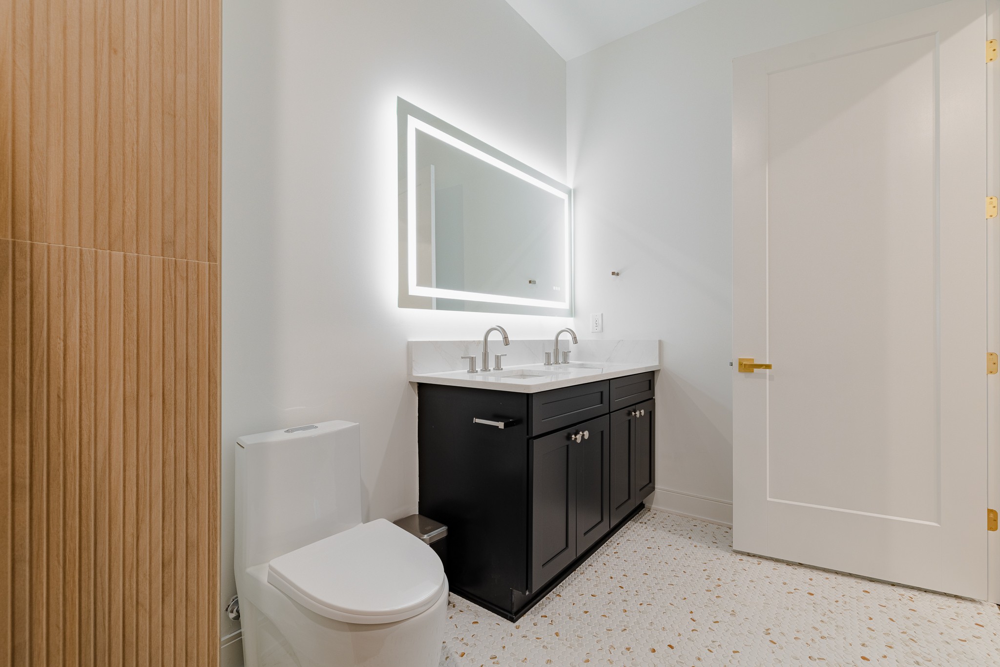 3509 Charlotte Ave, W Unit: 201