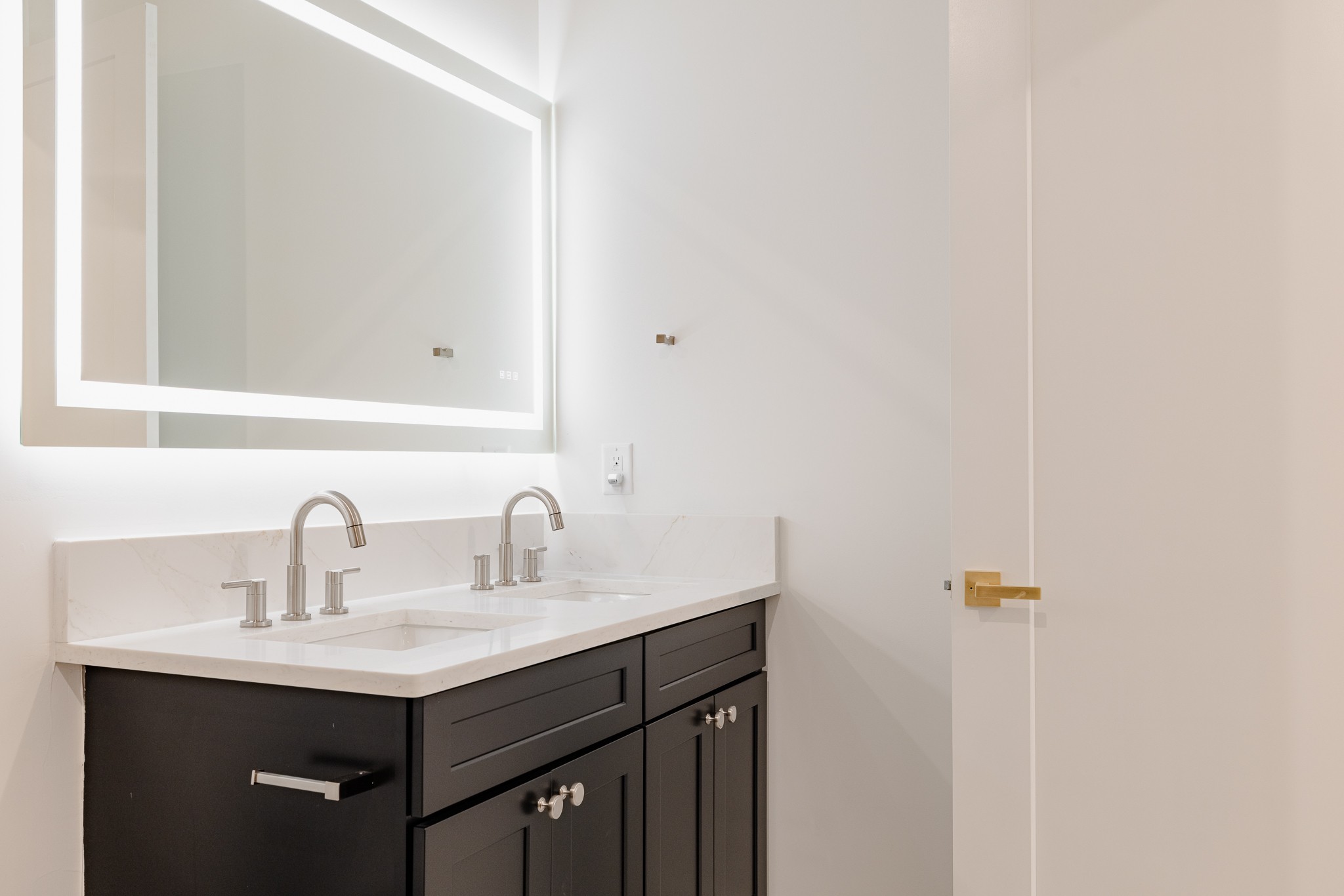 3509 Charlotte Ave, W Unit: 201