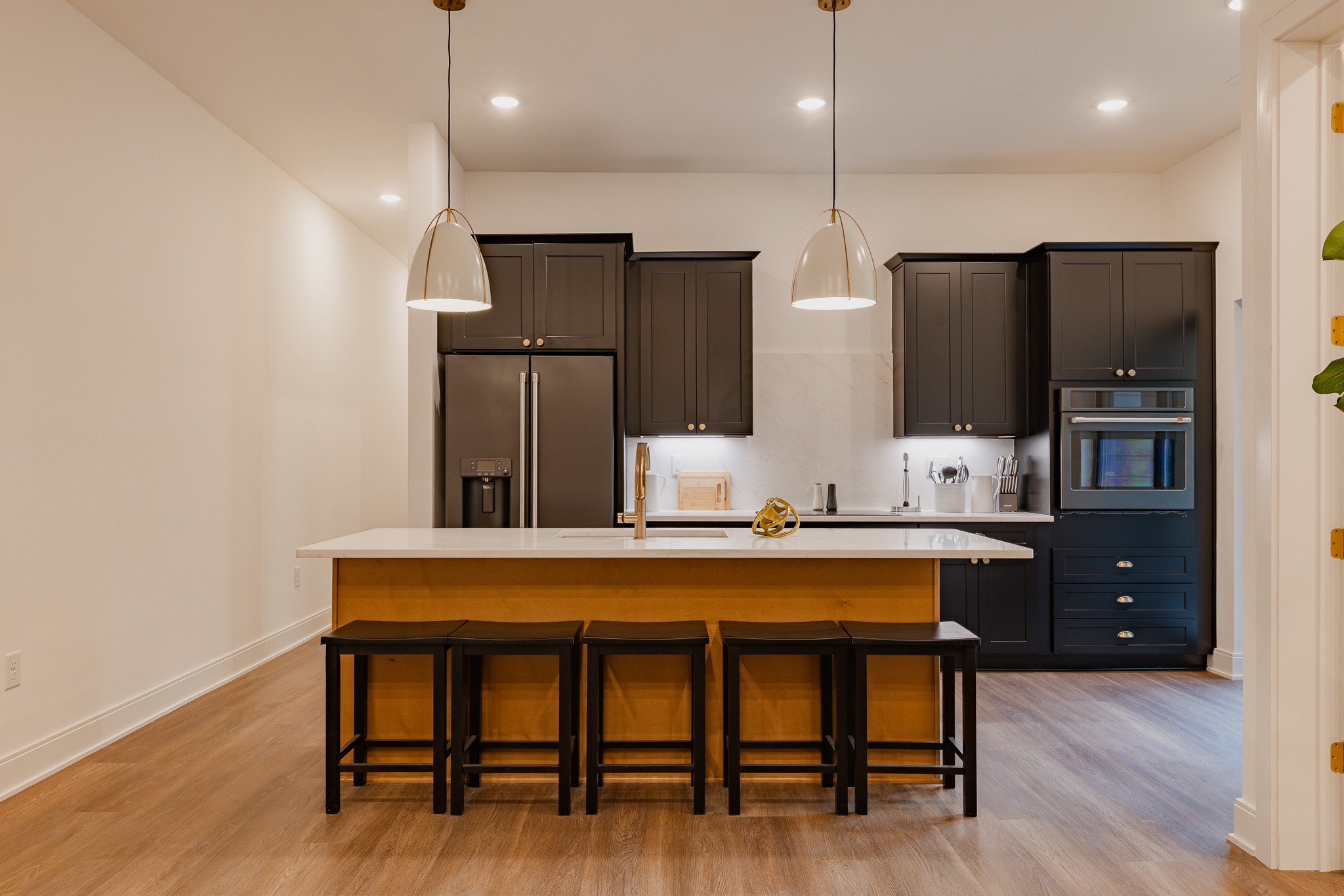 3509 Charlotte Ave, W Unit: 303
