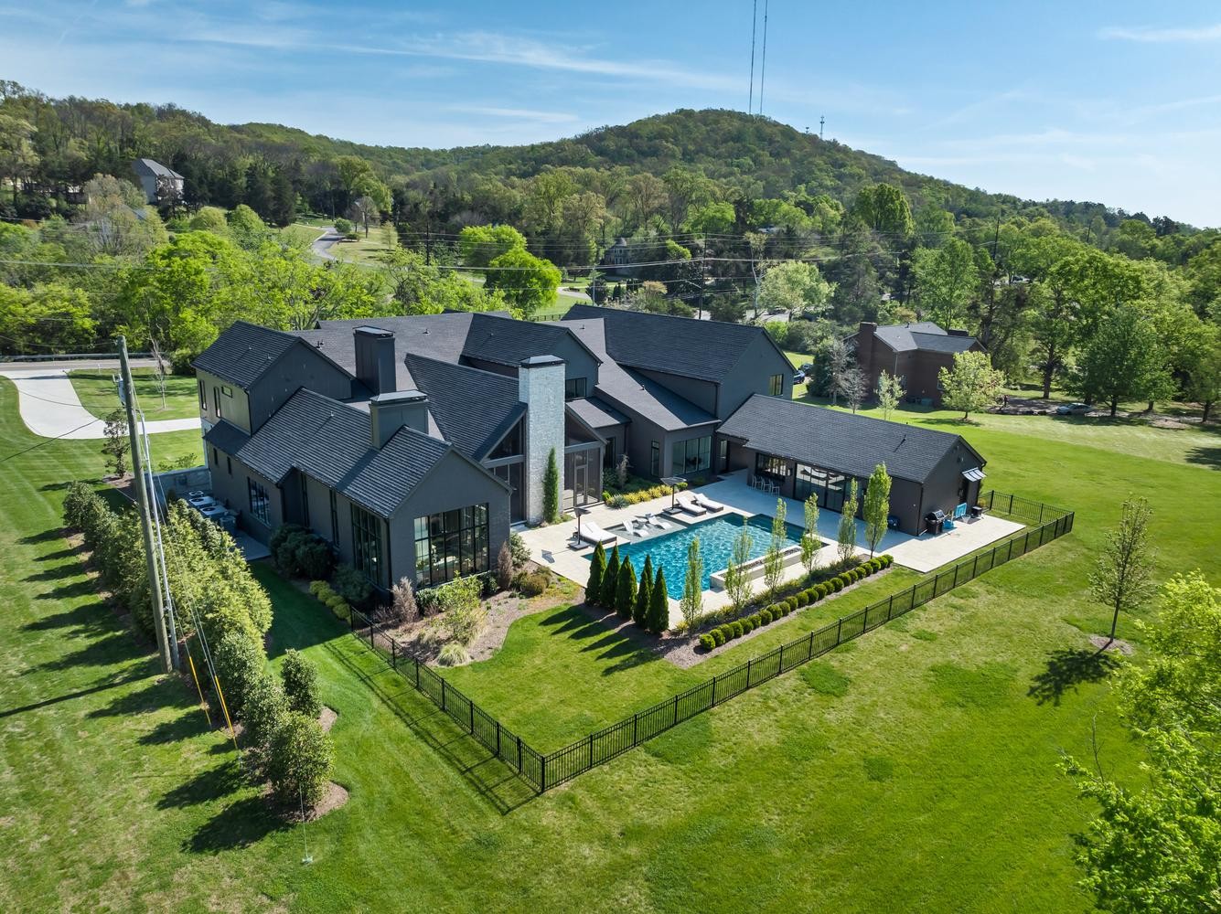 1809 Old Hickory Blvd