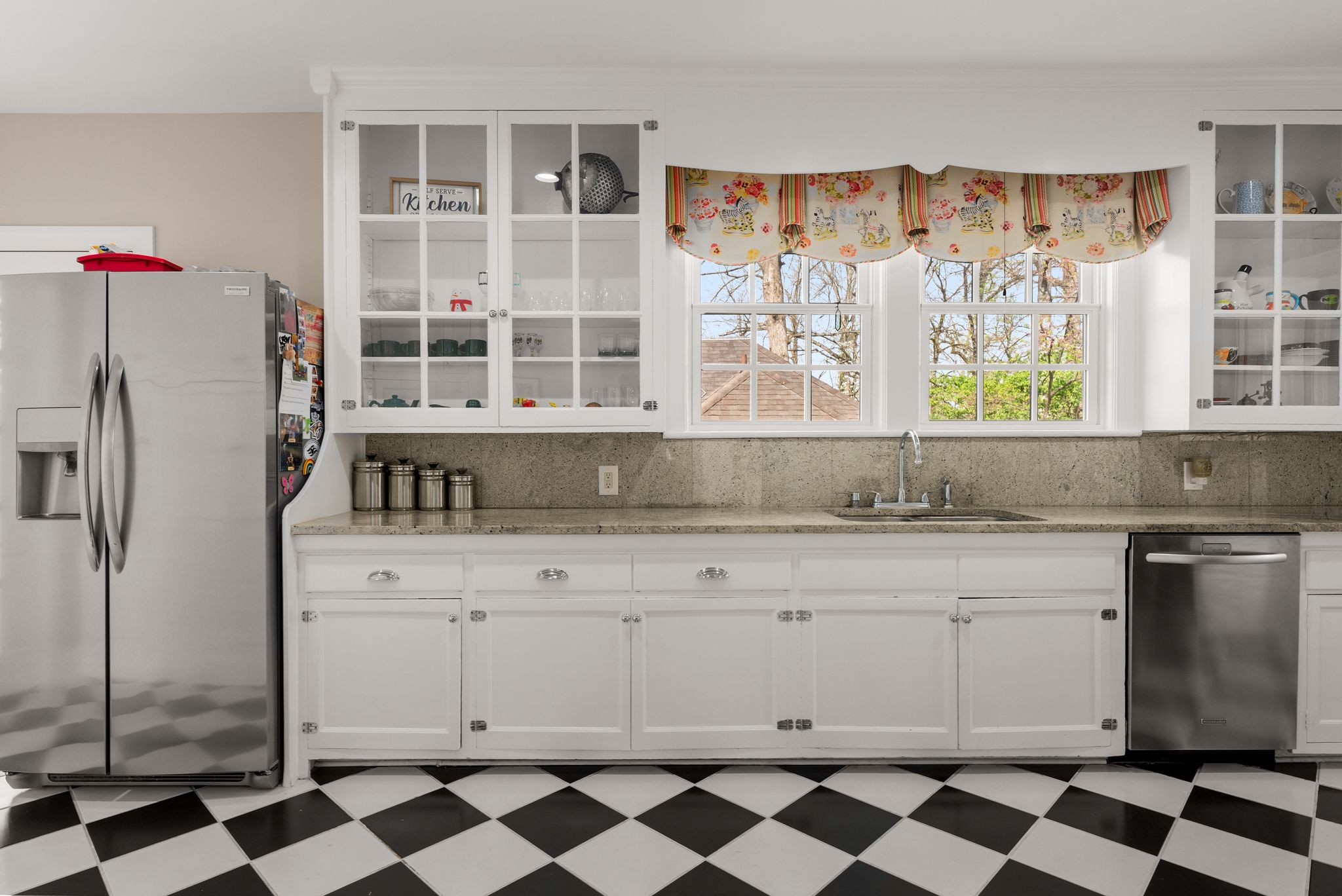 3611 Woodmont Boulevard