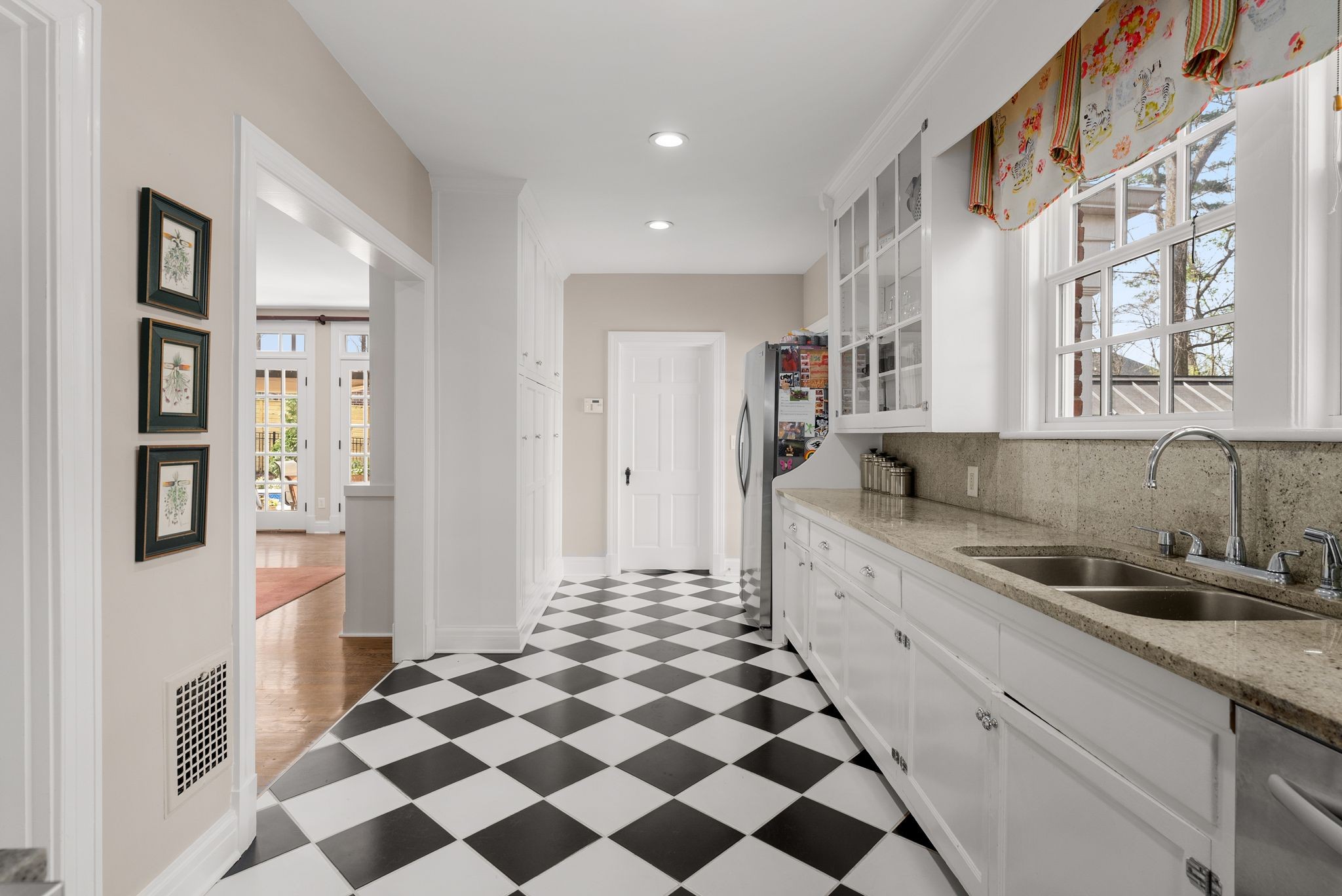 3611 Woodmont Boulevard