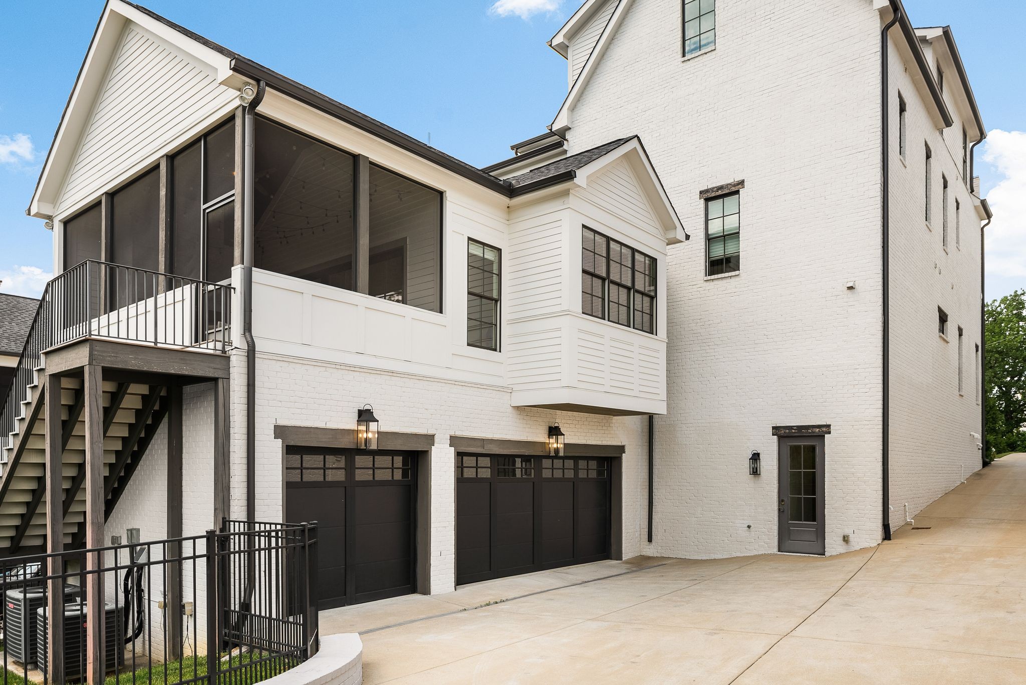 215 La Vista Dr