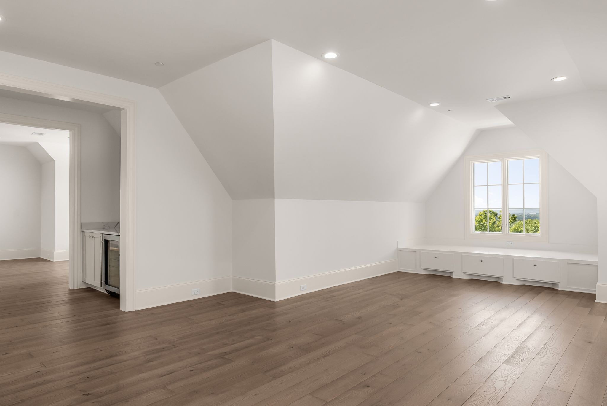 215 La Vista Dr