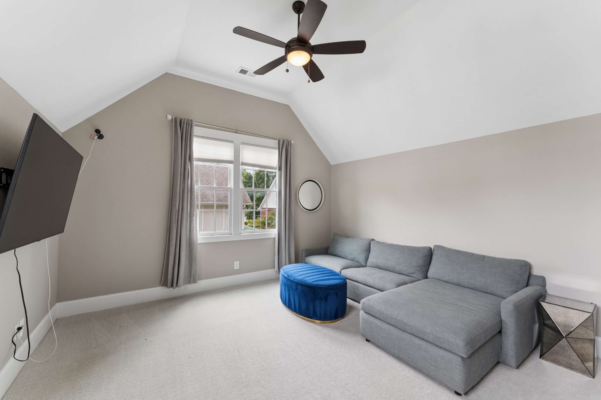 4115B Oriole Pl