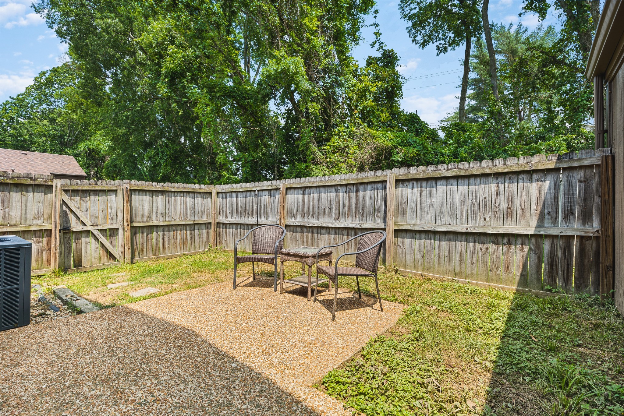 522 Doral Country Dr
