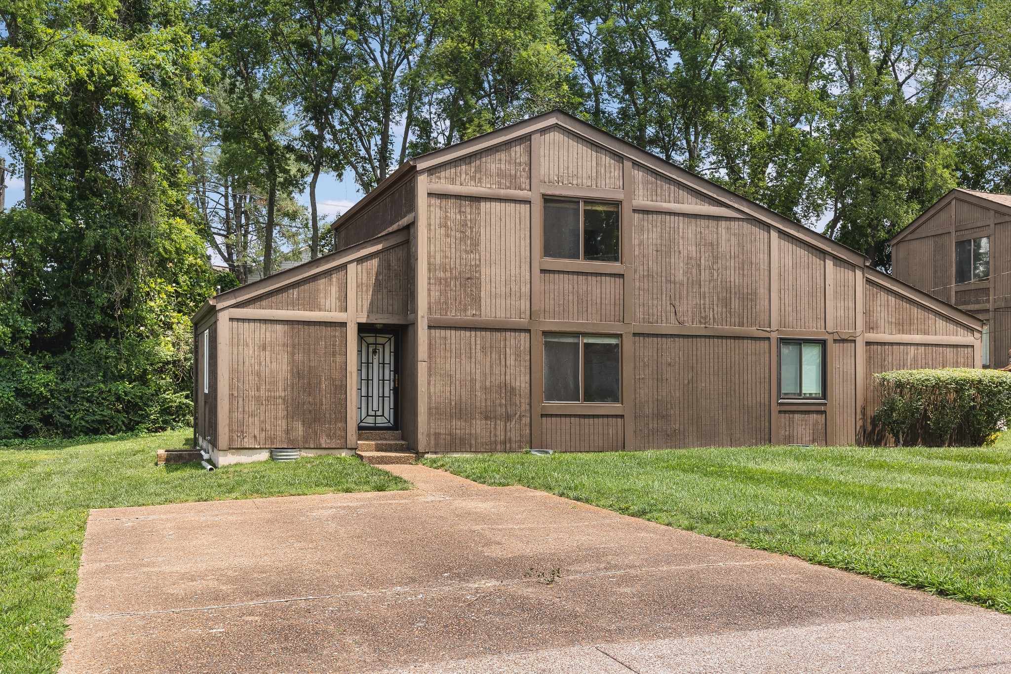 522 Doral Country Dr