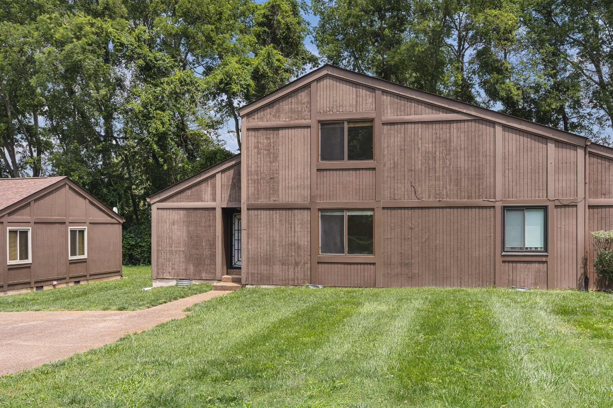 522 Doral Country Dr