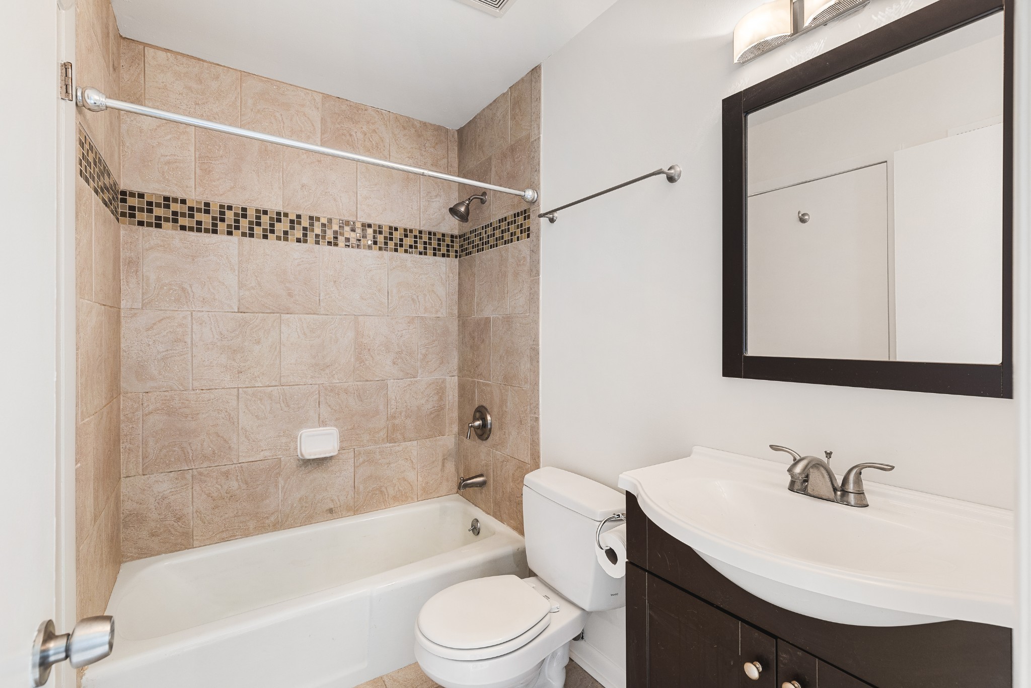 522 Doral Country Dr