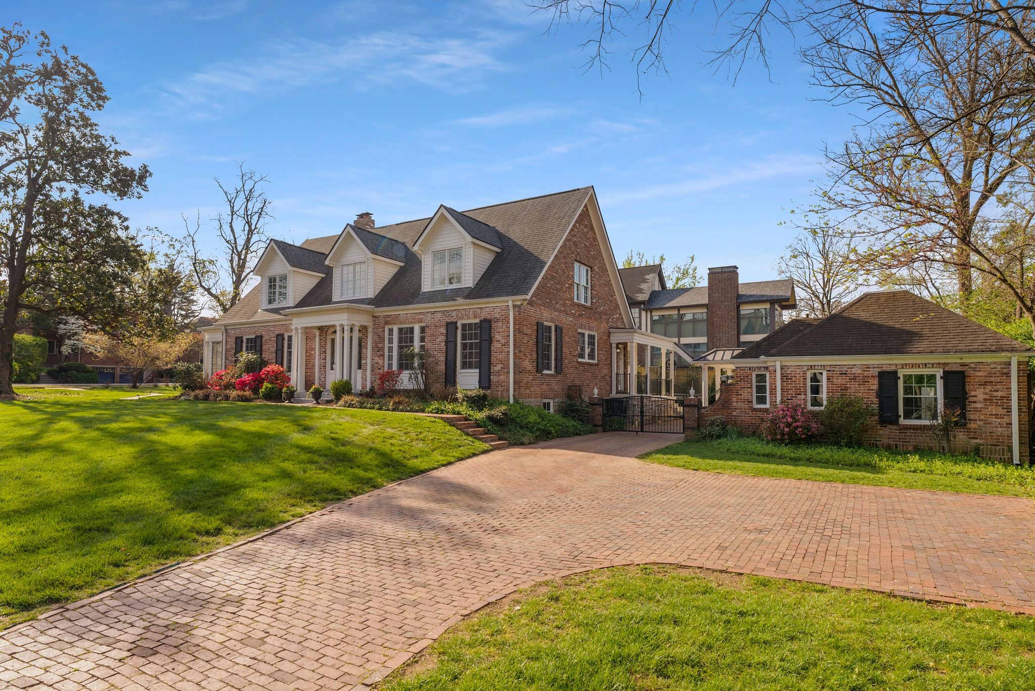 3611 Woodmont Blvd