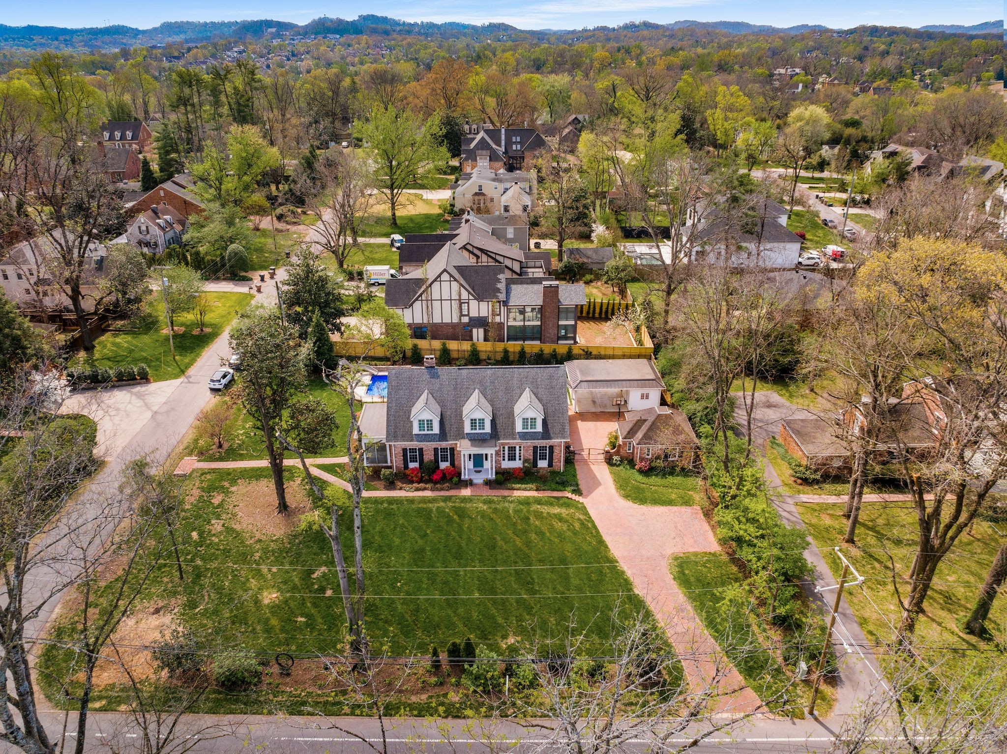 3611 Woodmont Blvd