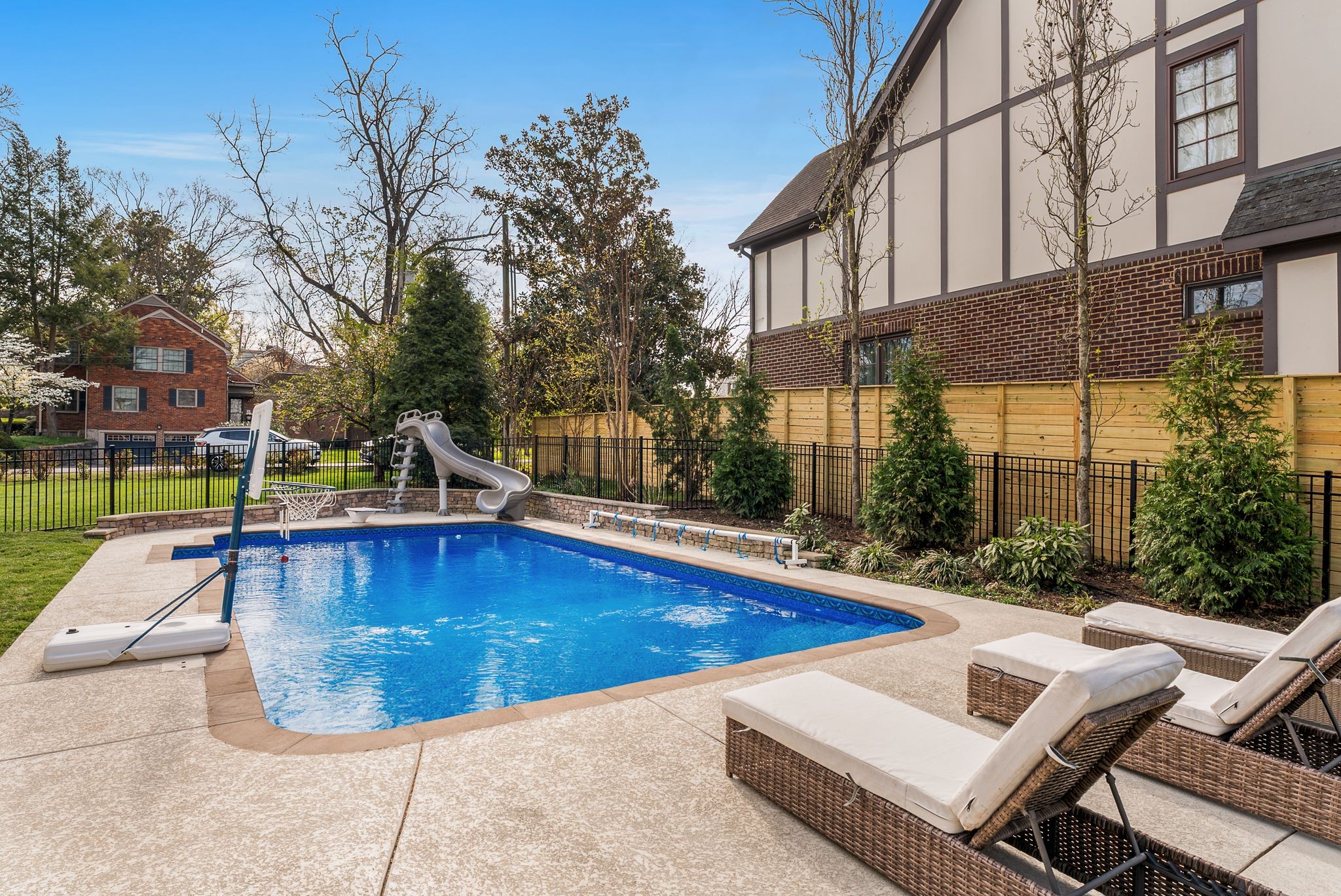 3611 Woodmont Blvd