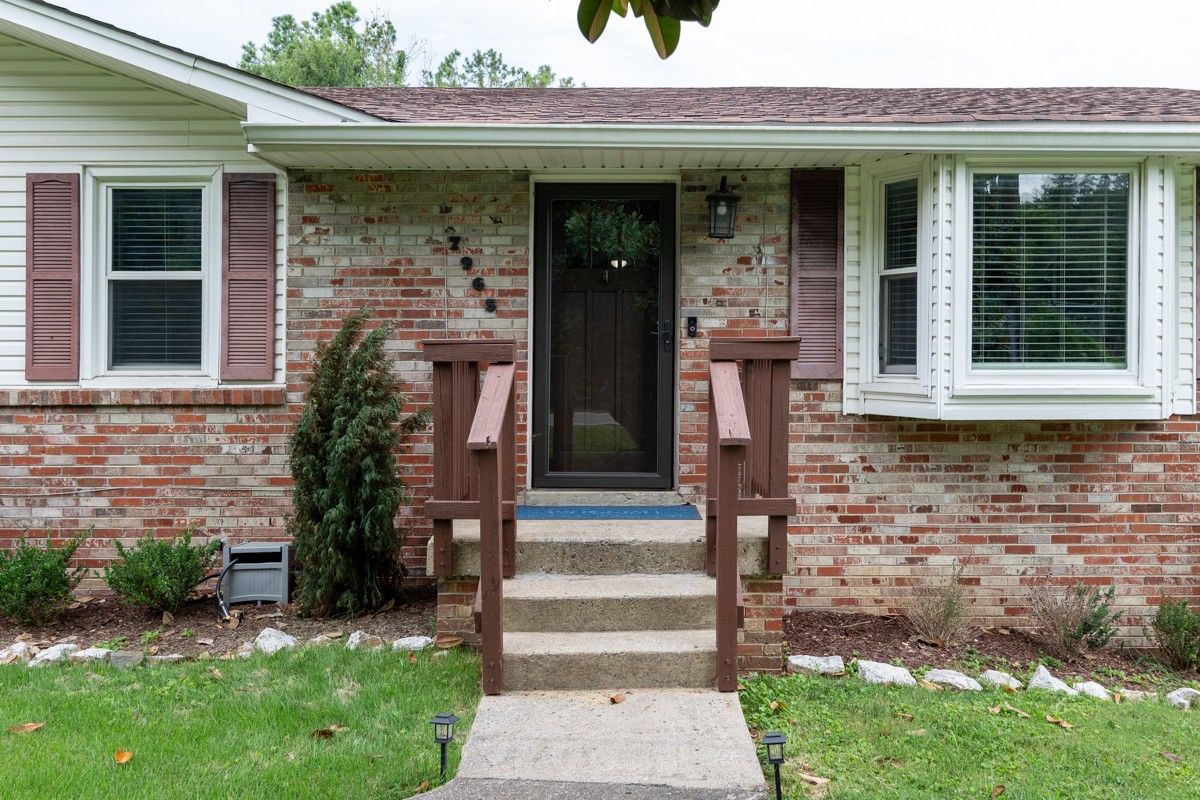 7965 Sawyer Brown Rd