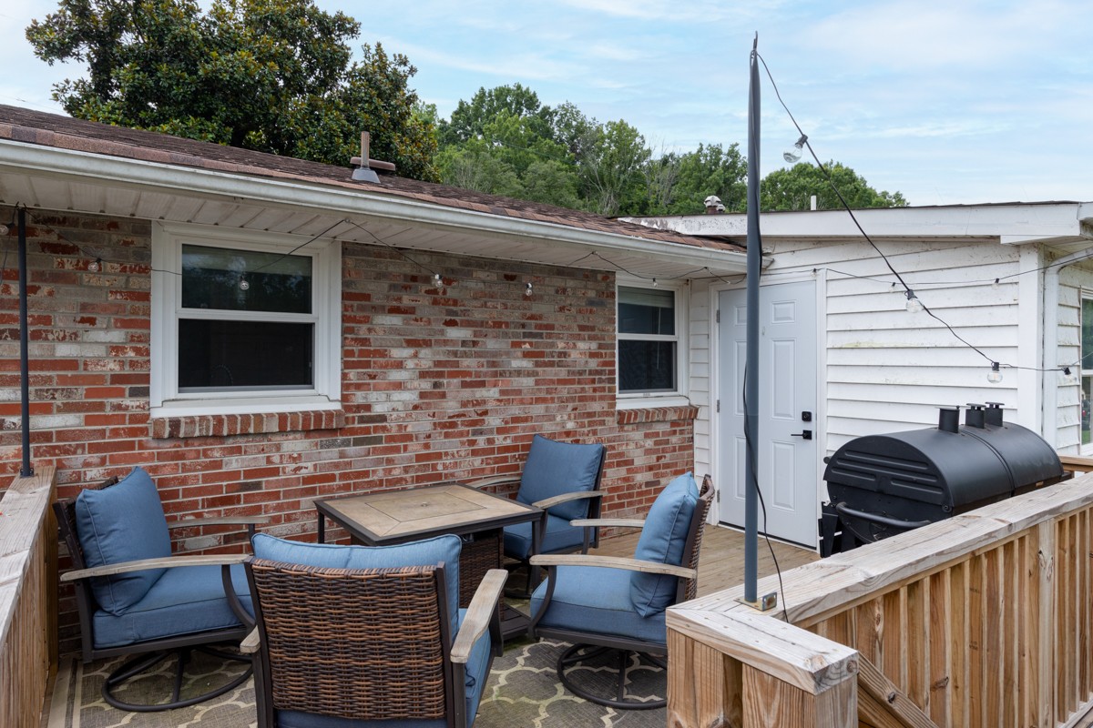 7965 Sawyer Brown Rd