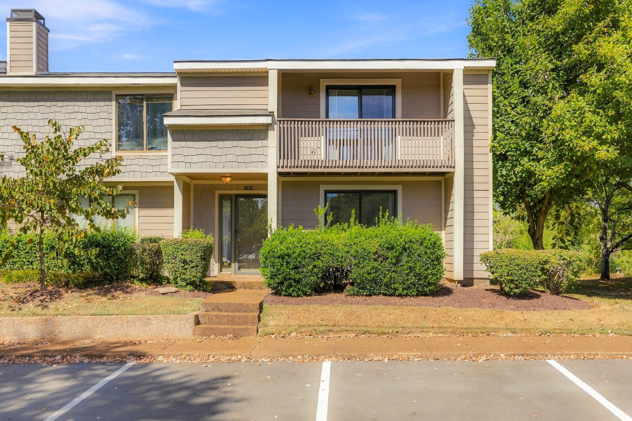 605 Barlin Dr
