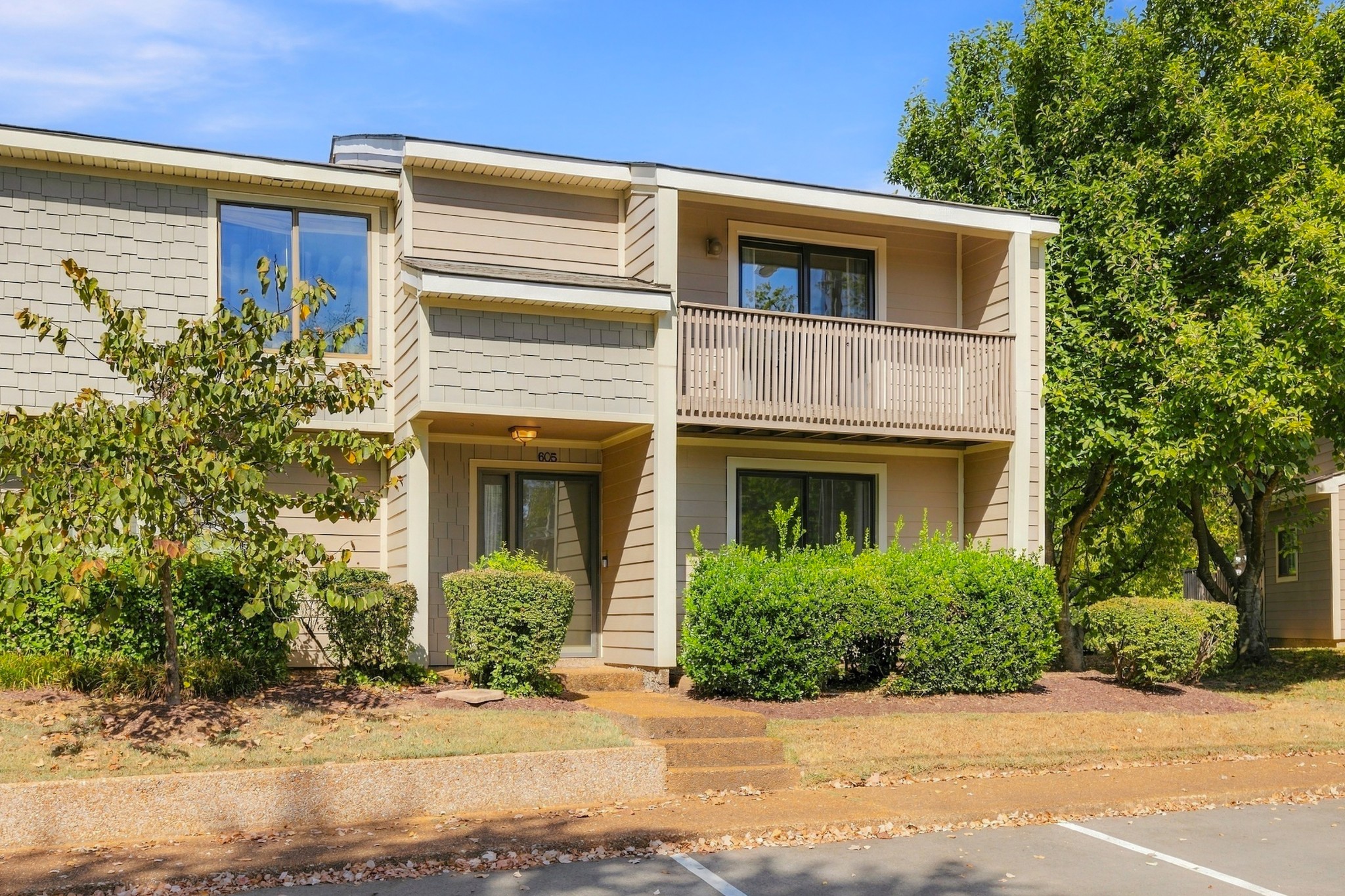 605 Barlin Dr