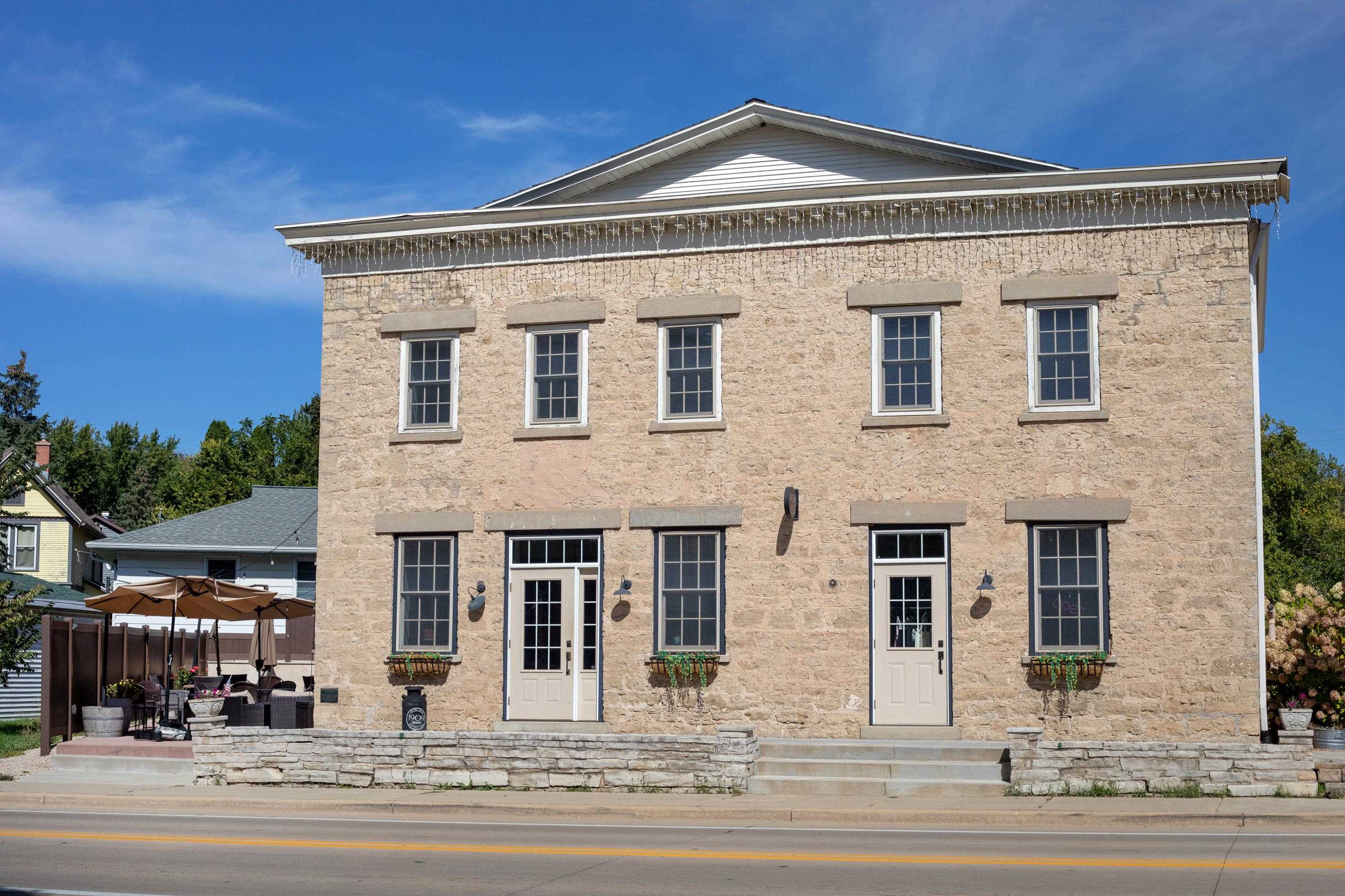 1909 Main Street