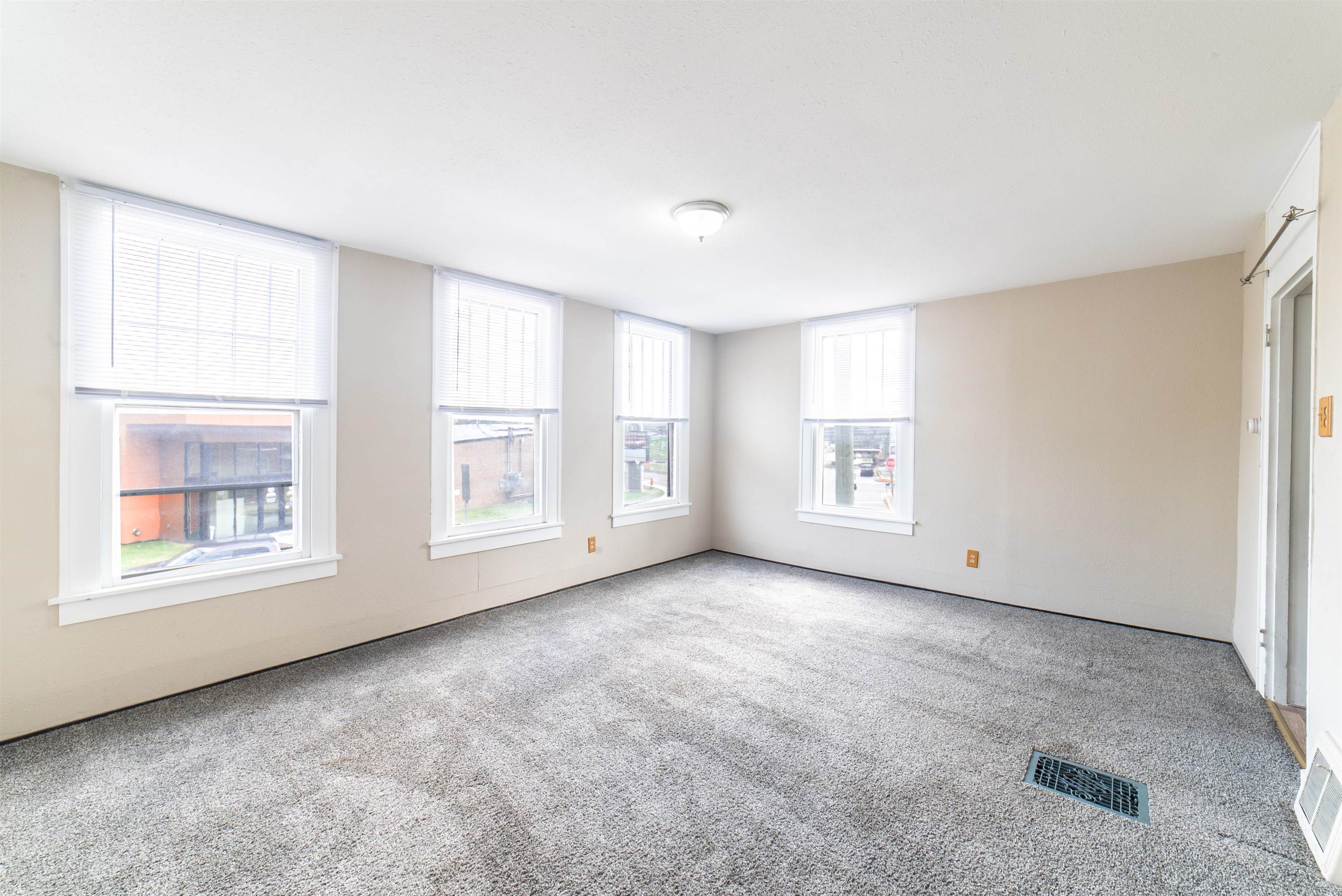 135 Wisconsin Avenue