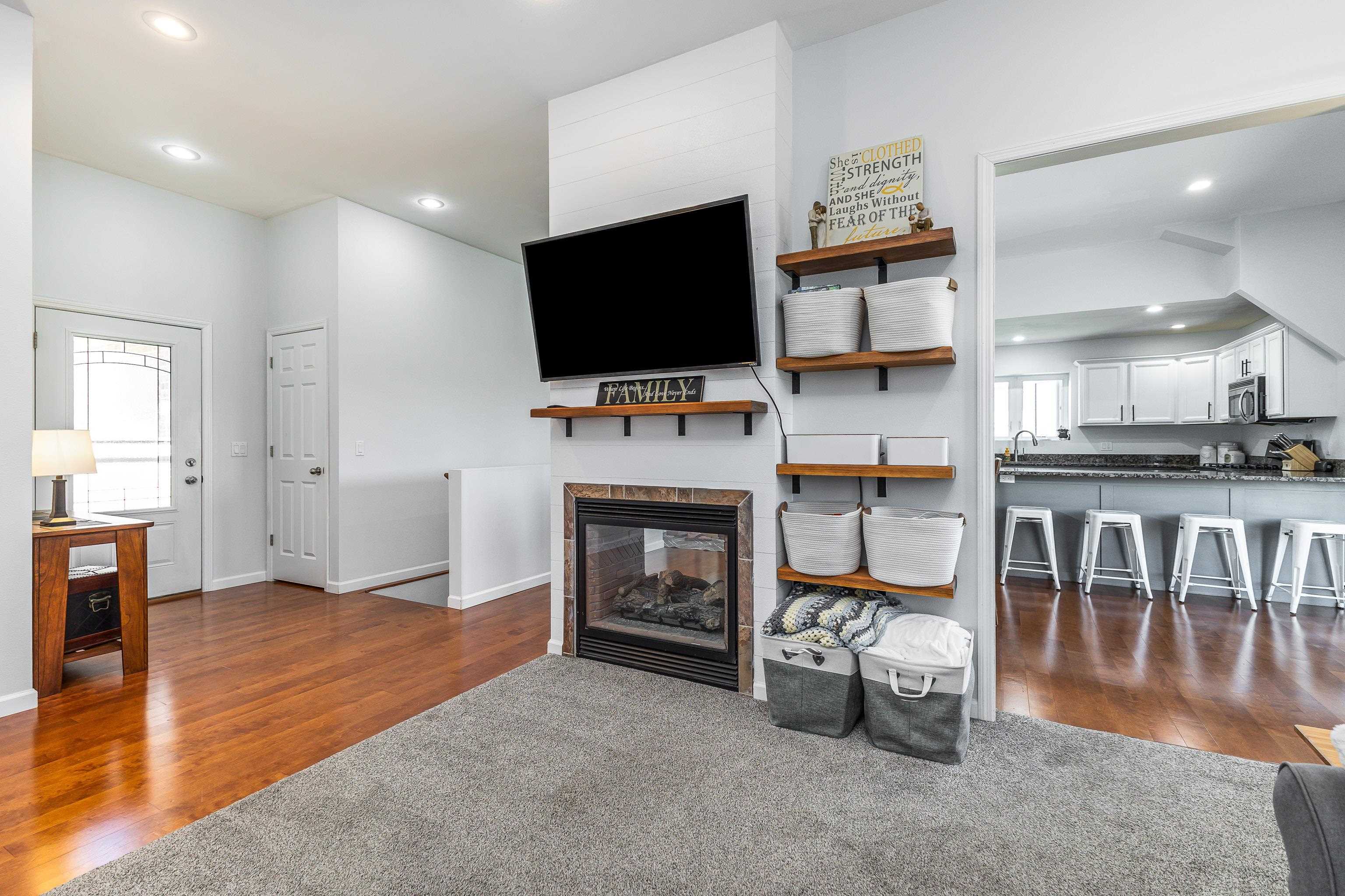 10500 Black Walnut Court