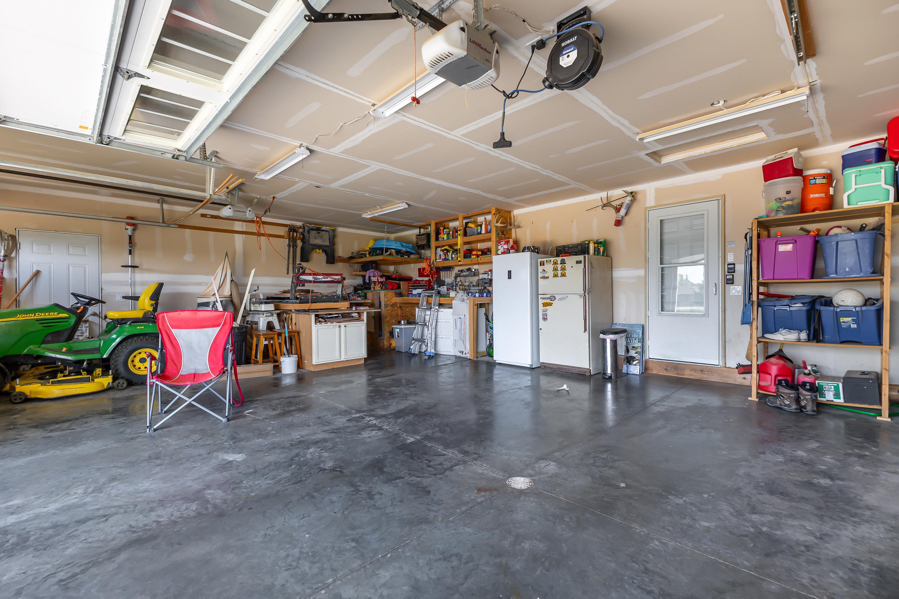 10500 Black Walnut Court