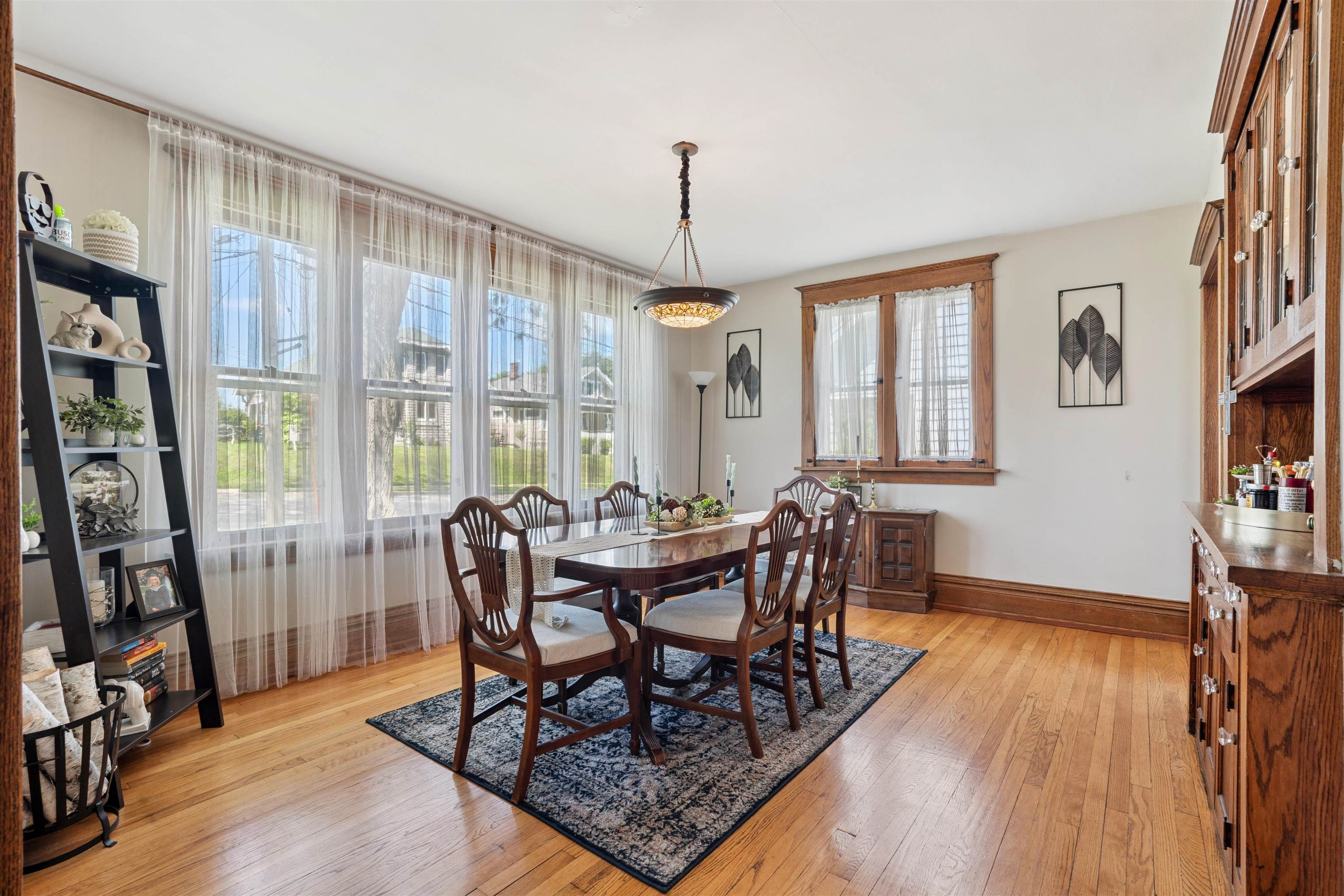 1608 Lawndale Street