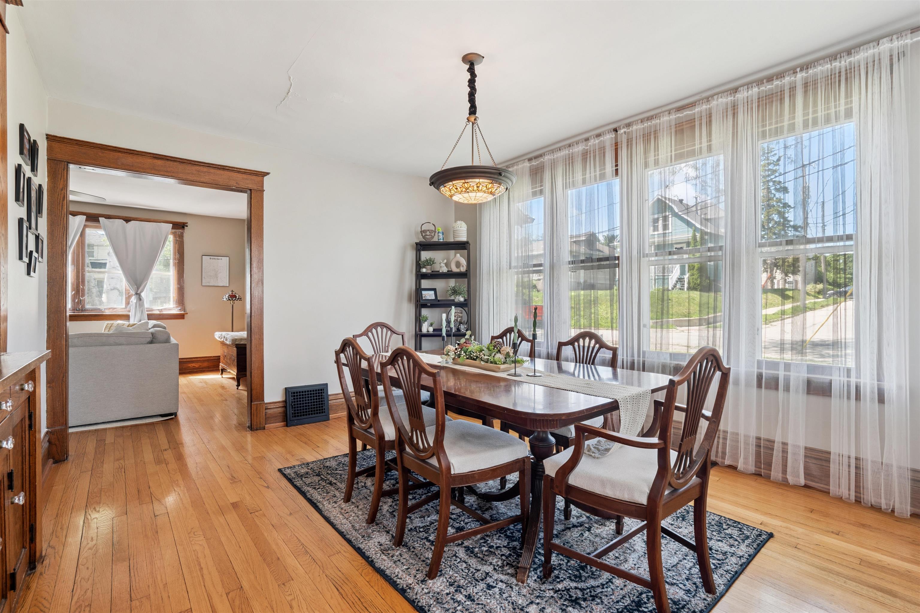 1608 Lawndale Street