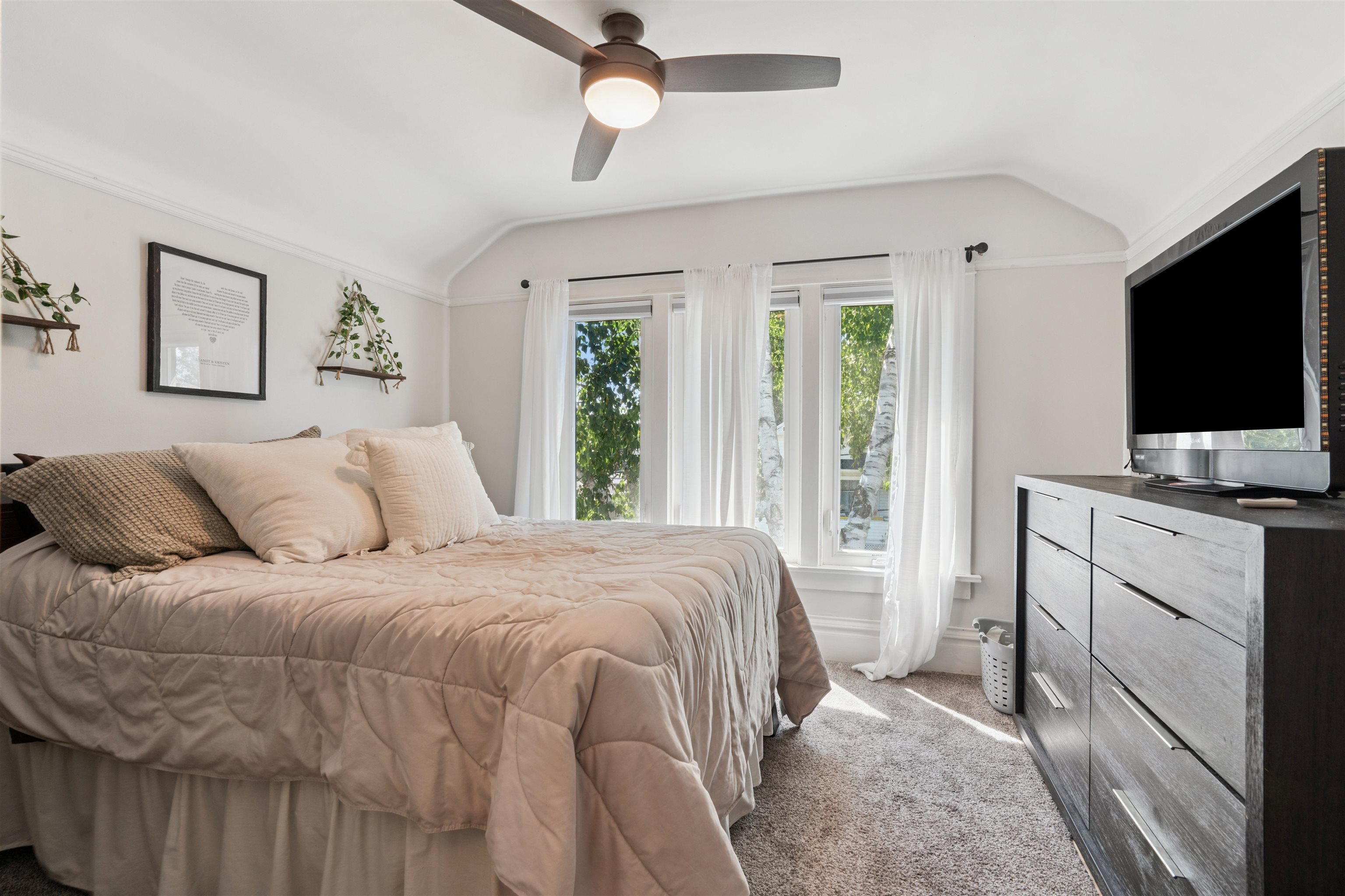 1608 Lawndale Street