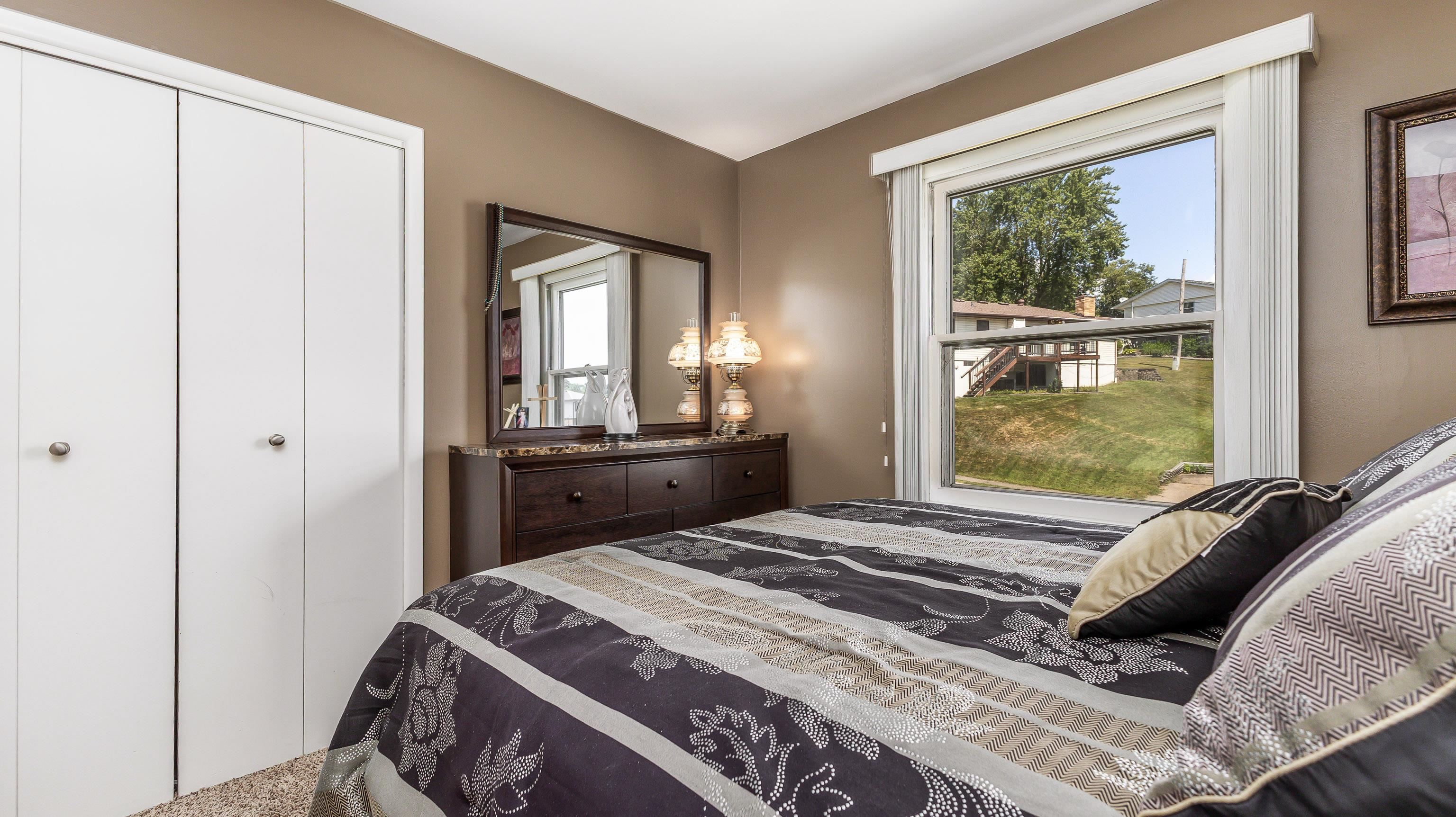 2515 Maryville Drive