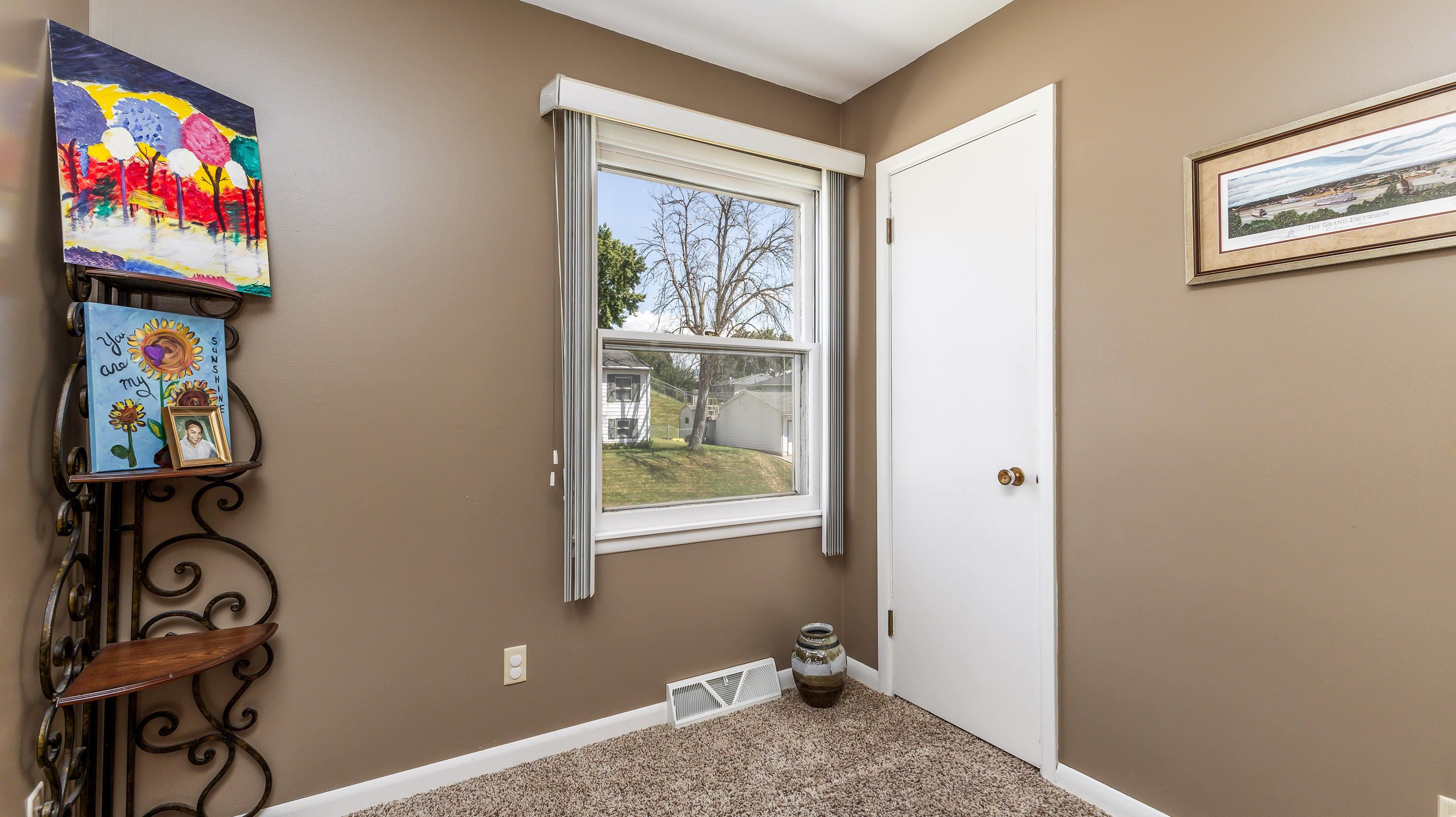 2515 Maryville Drive