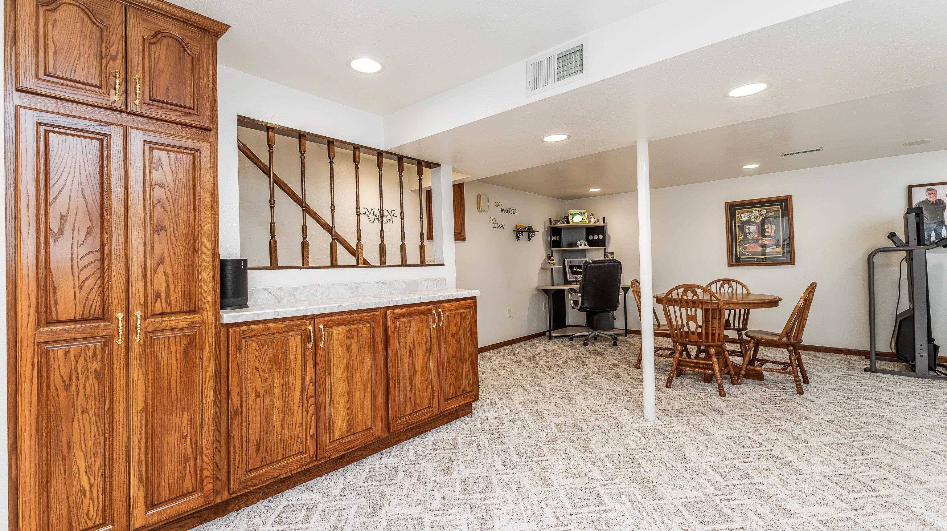 2515 Maryville Drive