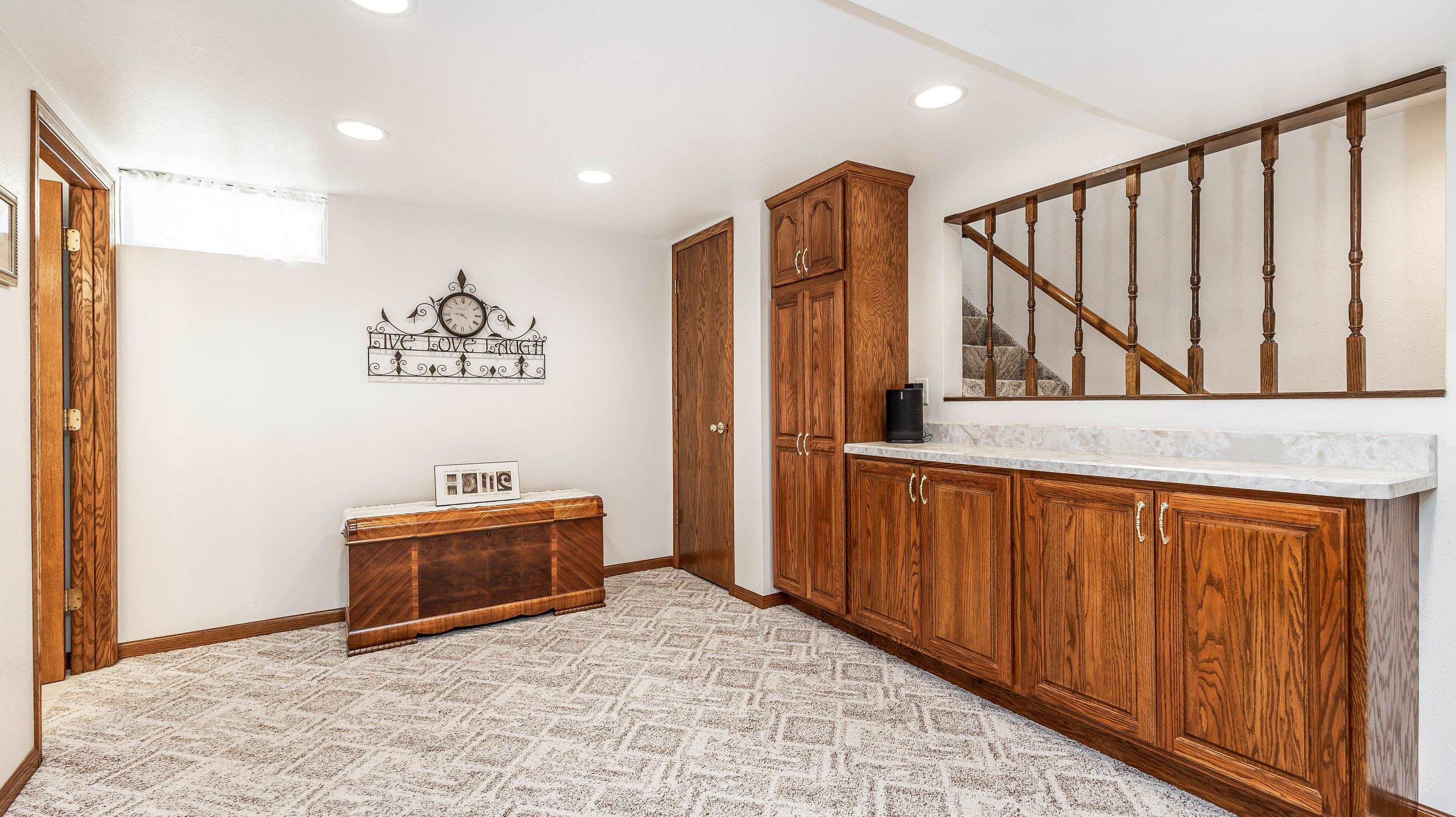 2515 Maryville Drive