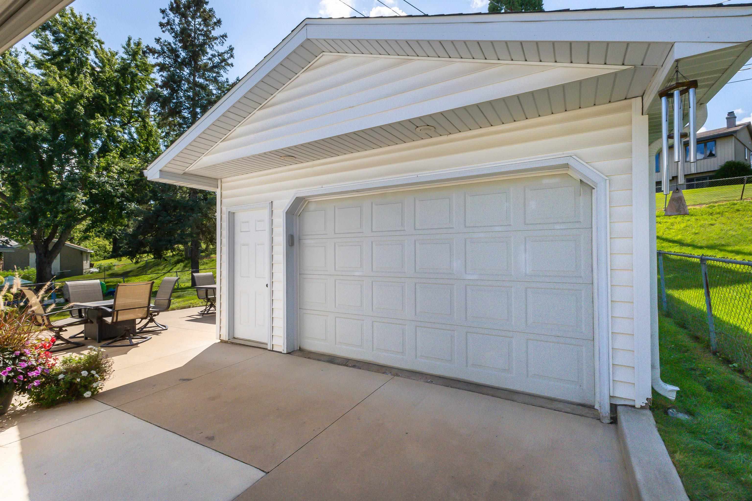 2515 Maryville Drive