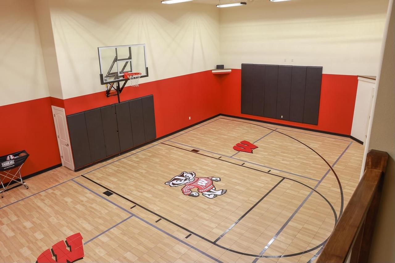 7693 Bridle Ridge Pass