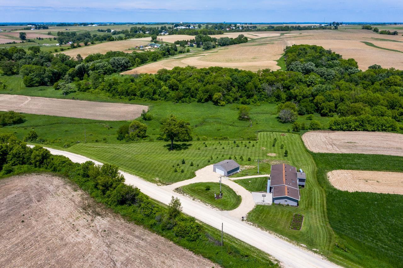 8724 South Ridge Road