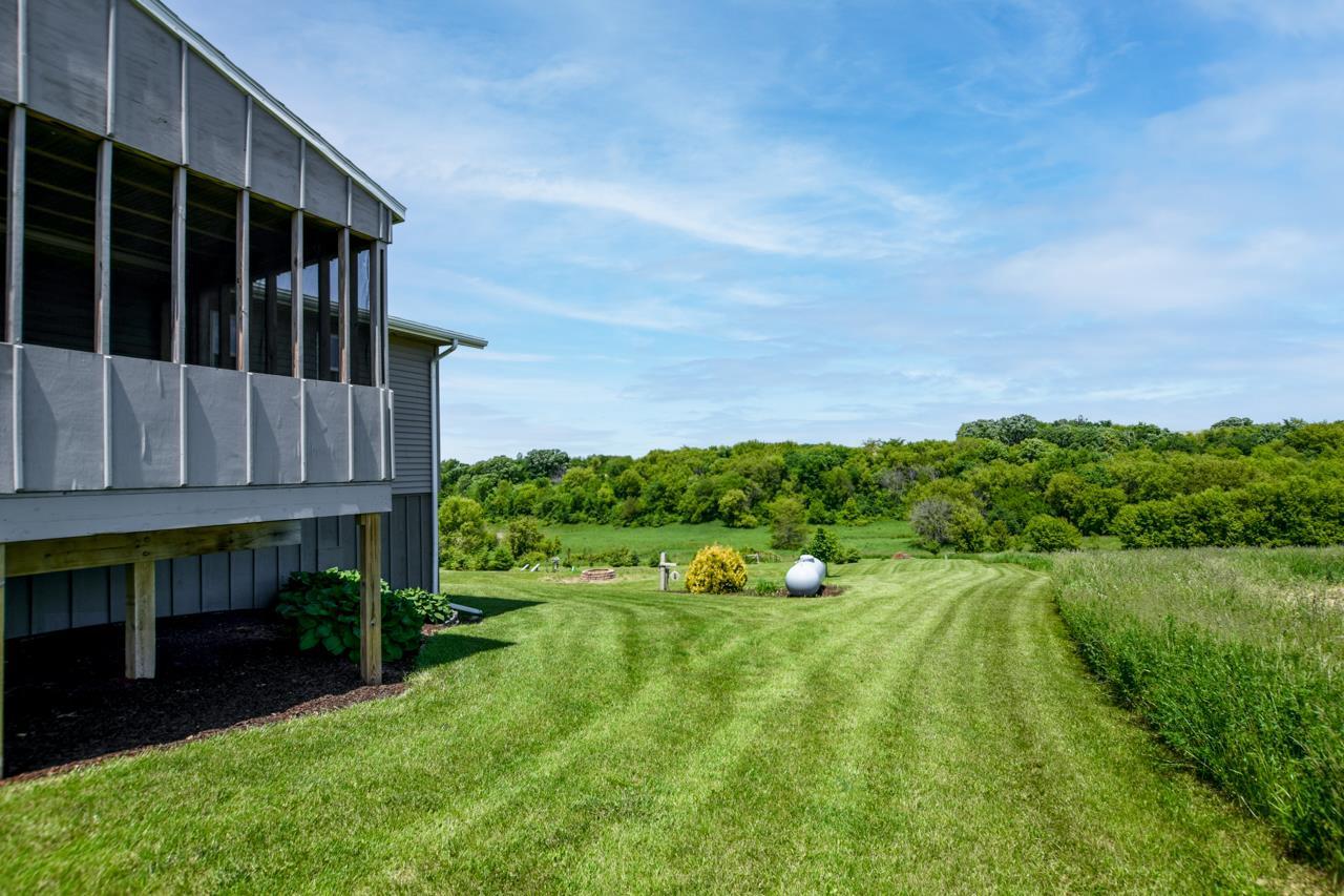 8724 South Ridge Road