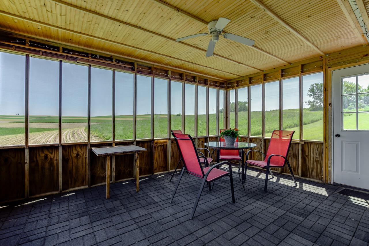 8724 South Ridge Road