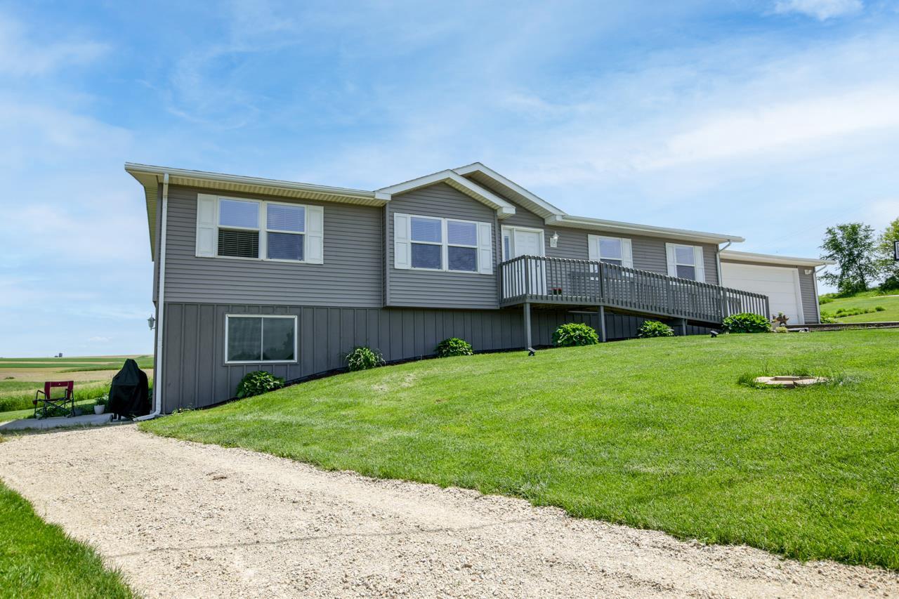 8724 South Ridge Road