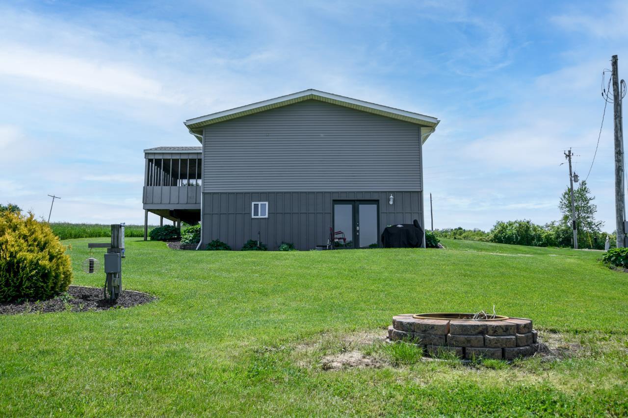 8724 South Ridge Road