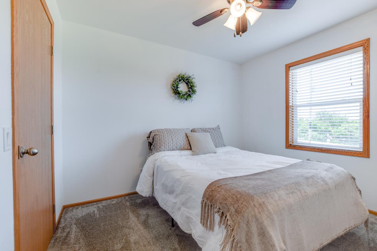 8724 South Ridge Road