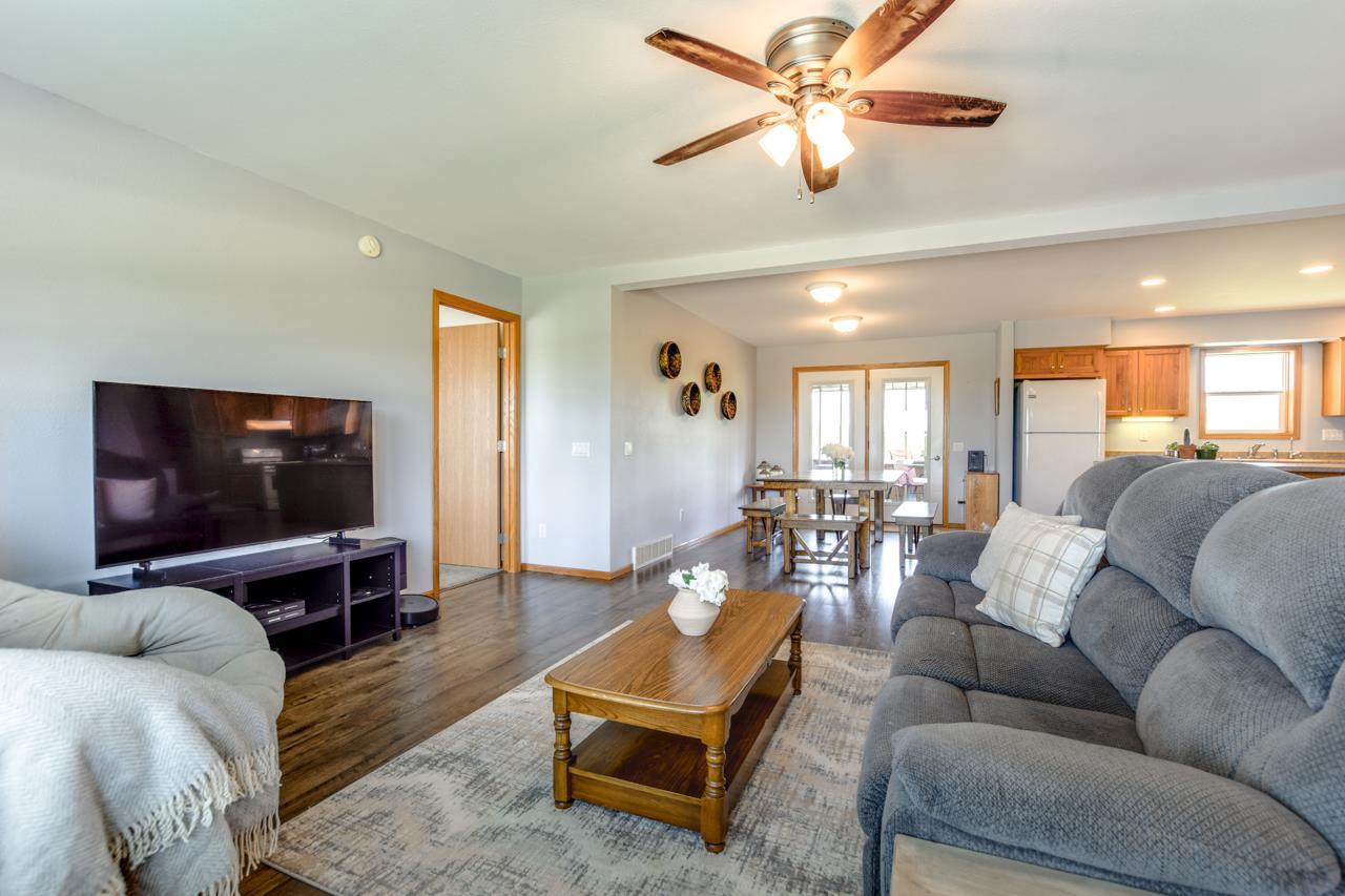 8724 South Ridge Road