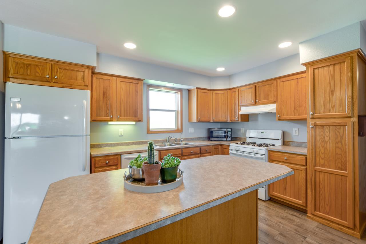 8724 South Ridge Road