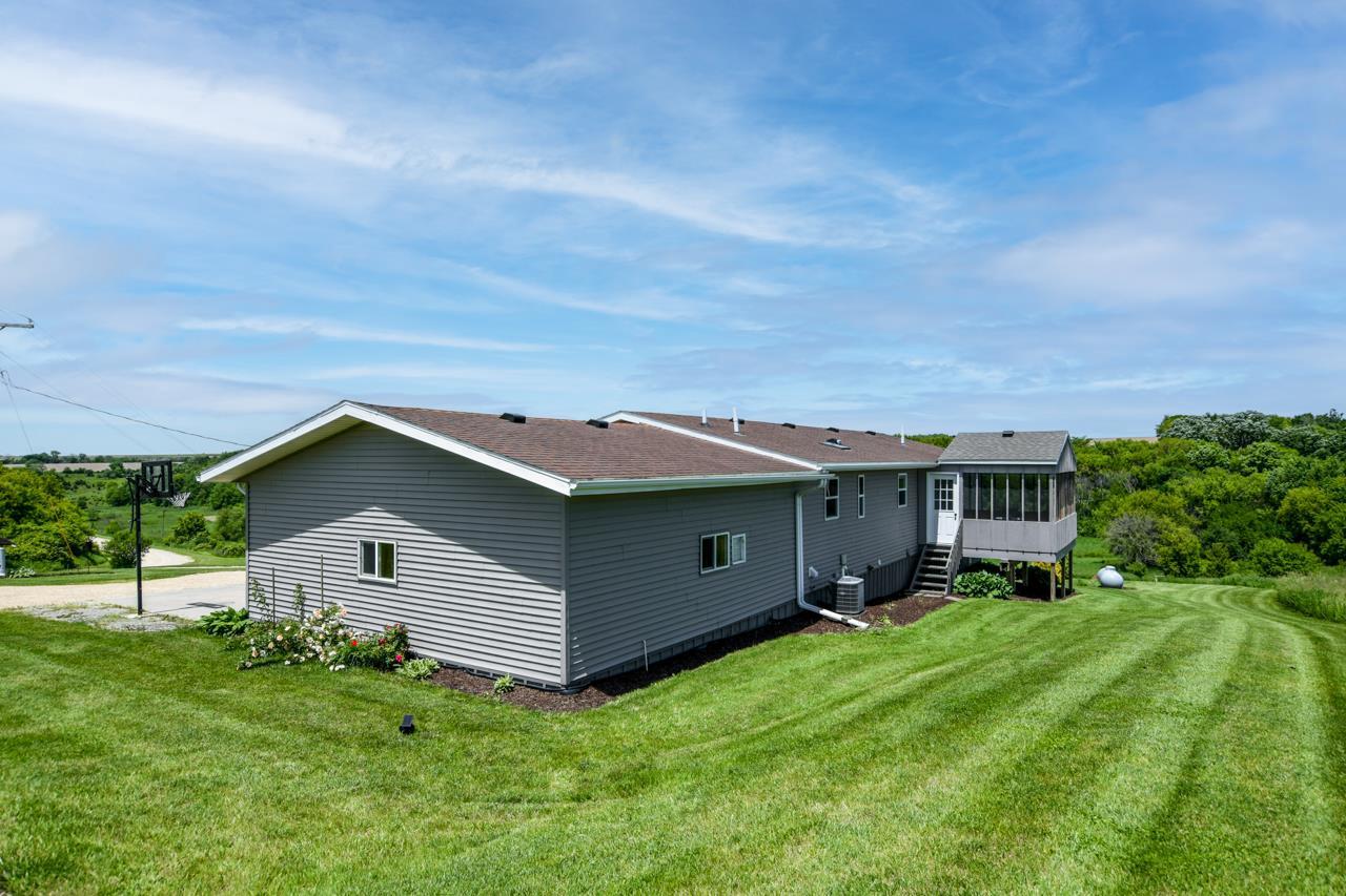 8724 South Ridge Road