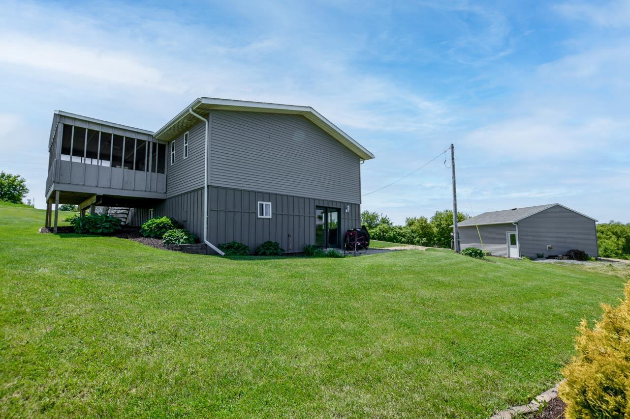 8724 South Ridge Road