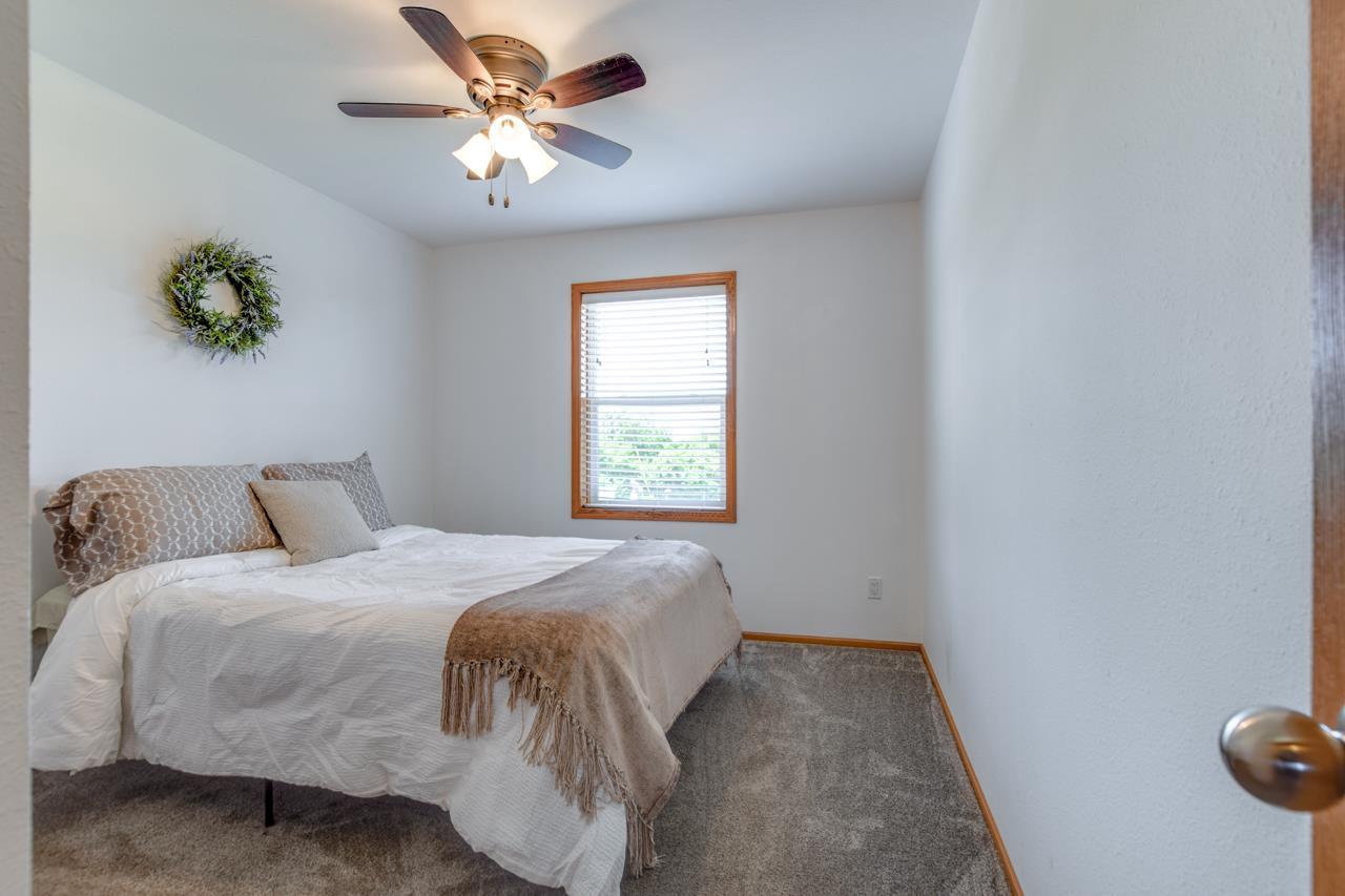 8724 South Ridge Road