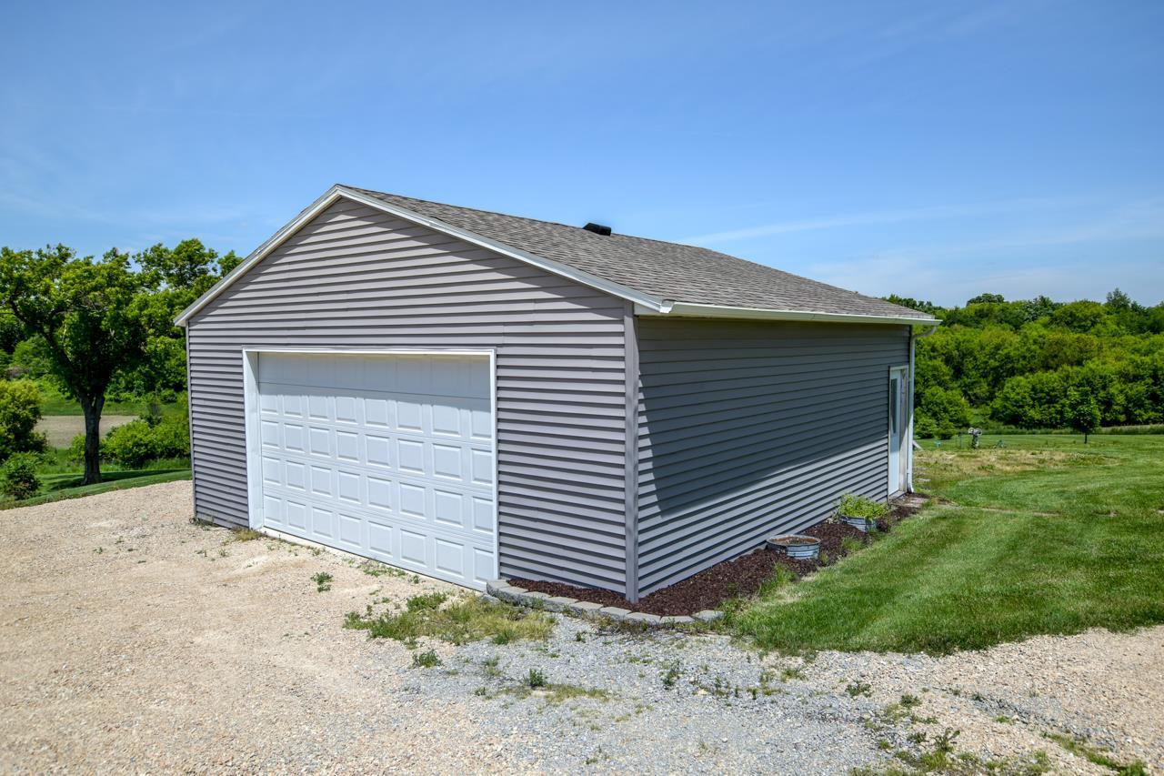 8724 South Ridge Road