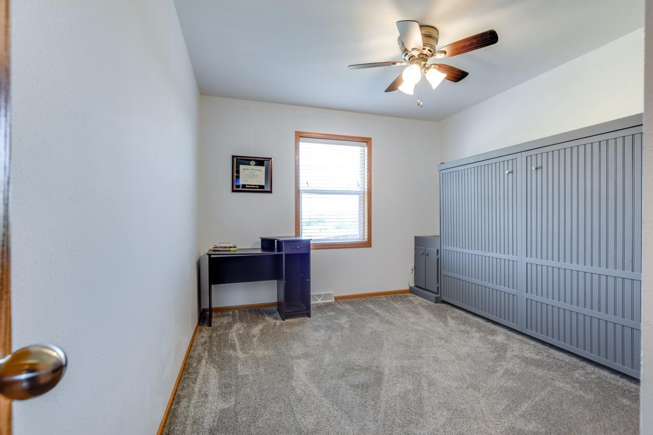 8724 South Ridge Road