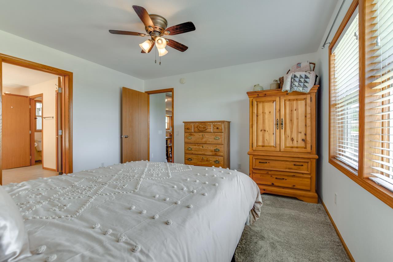 8724 South Ridge Road