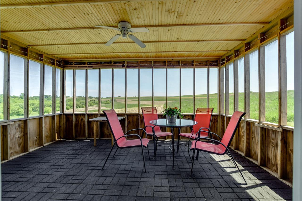 8724 South Ridge Road